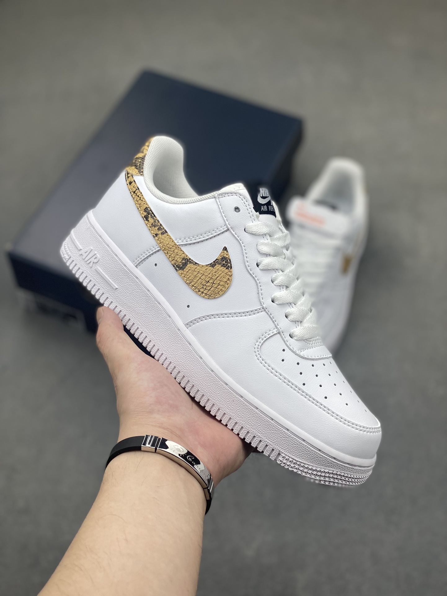 Nike Air Force 1 Low White Snakeskin Casual Sneakers AO1635-100 2 i1720645191 6870 5