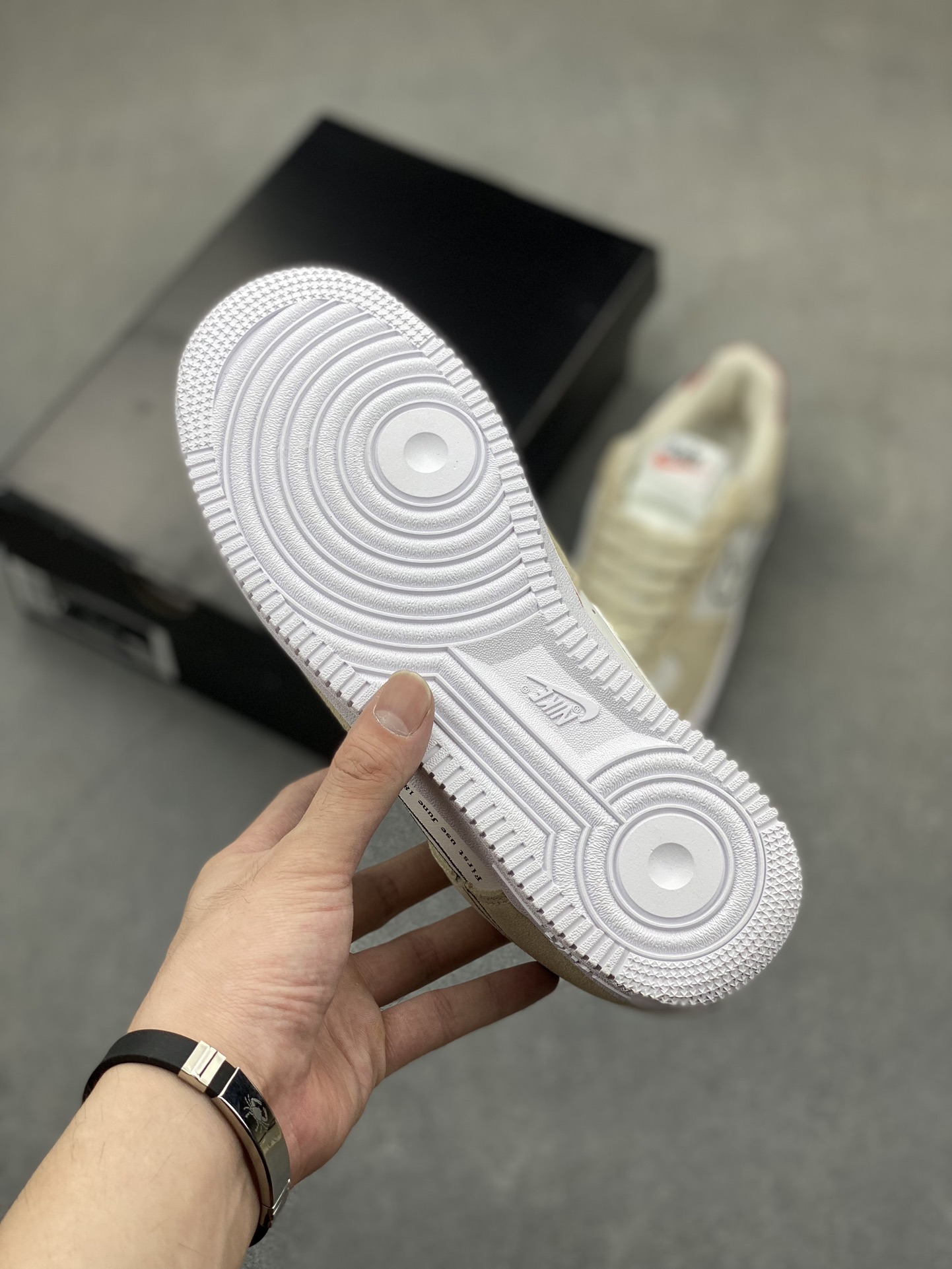 Nike Air Force 1 Low Retro Sneakers - DZ2709-100, Premium Quality & Comfort 7 i1720812218 9375 0