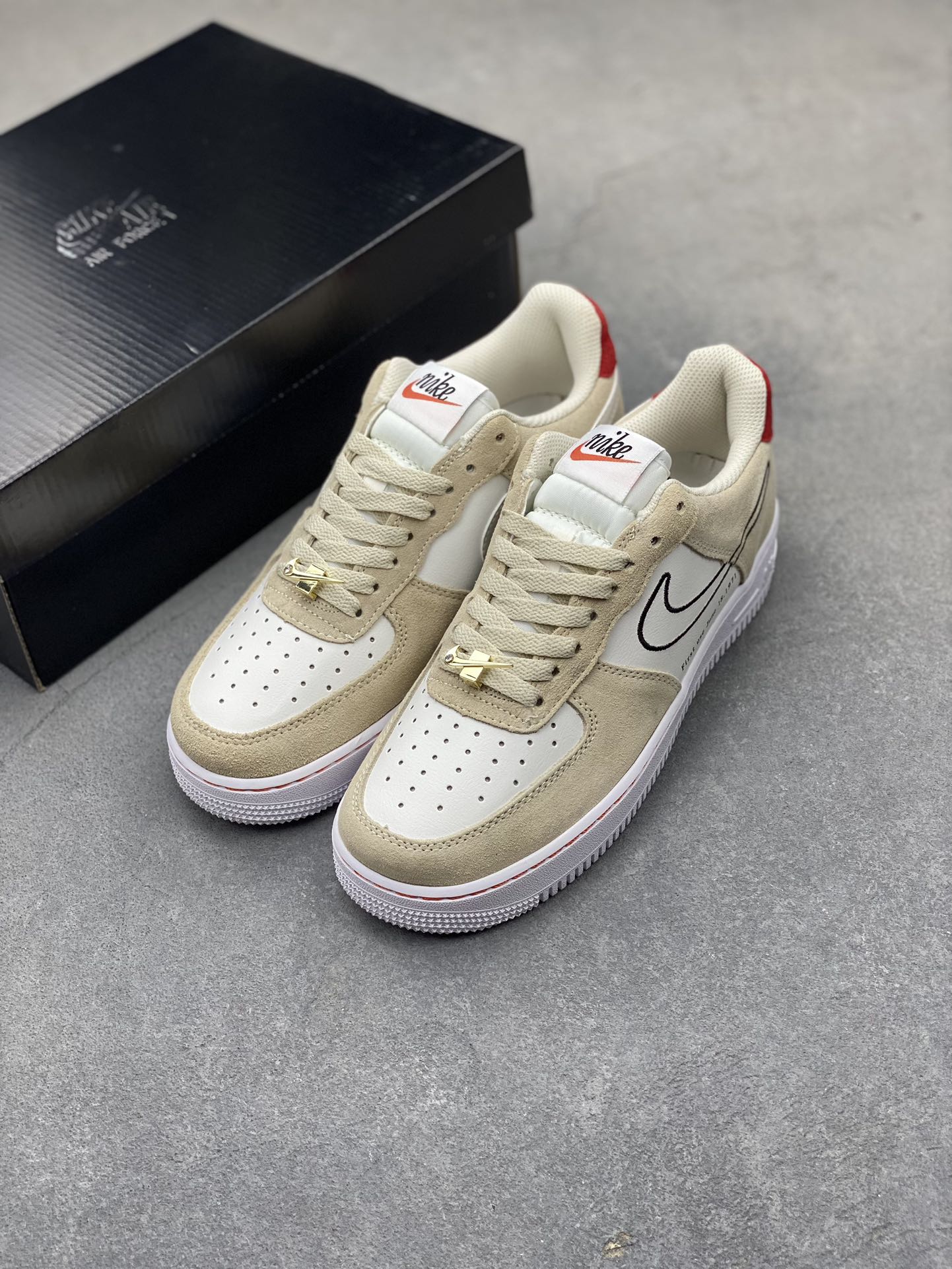 Nike Air Force 1 Low Retro Sneakers - DZ2709-100, Premium Quality & Comfort 9 i1720812219 1591 5