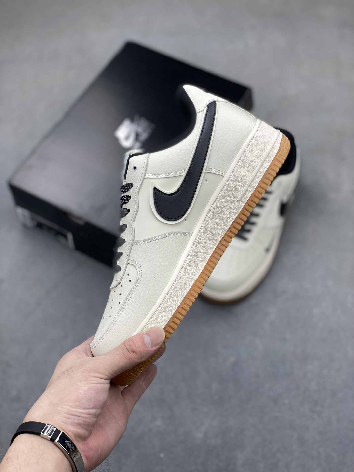 Nike Air Force 1 Low Cut-Edge Leather Sneakers - Premium Comfort & Style 4 i1720812337 1174 1