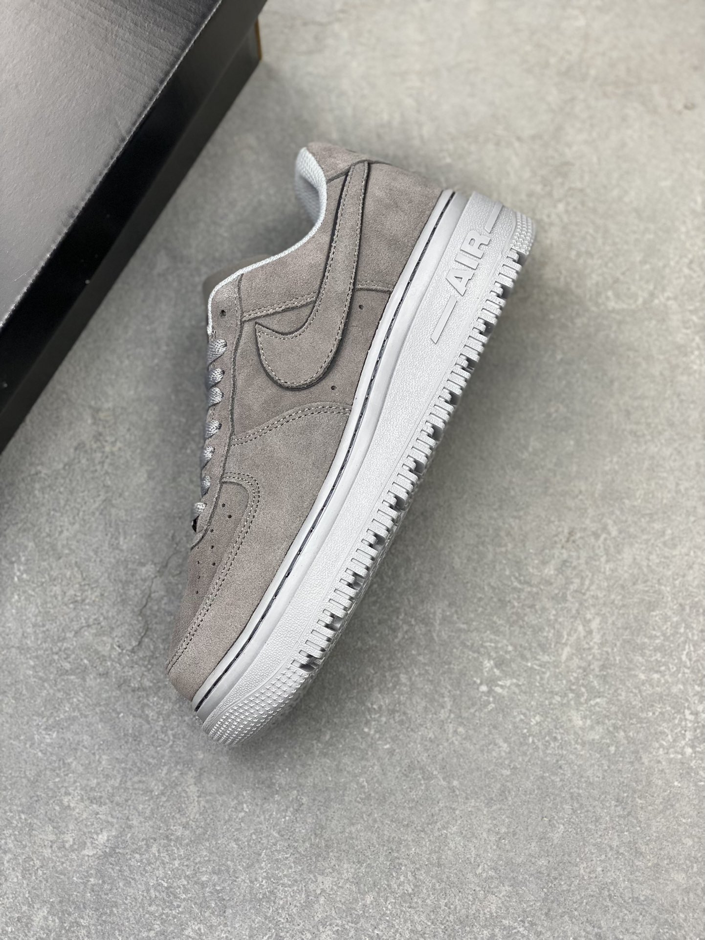 Nike Air Force 1 Low Grey Suede Women's Shoes DA8478-300 8 i1720812373 1 4
