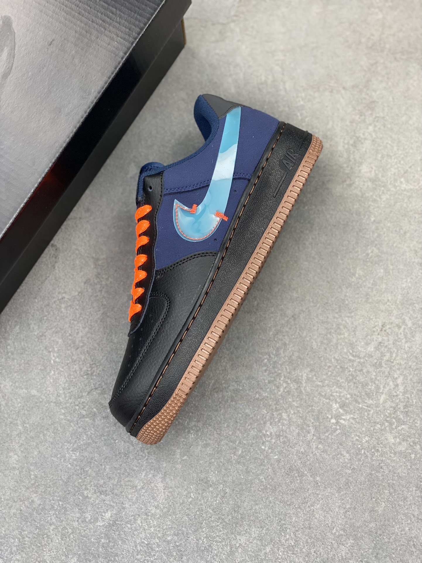 Nike Air Force 1 Low Black/Gum Bottom with Detachable Swoosh CQ6367-001 8 i1720812422 8850 1