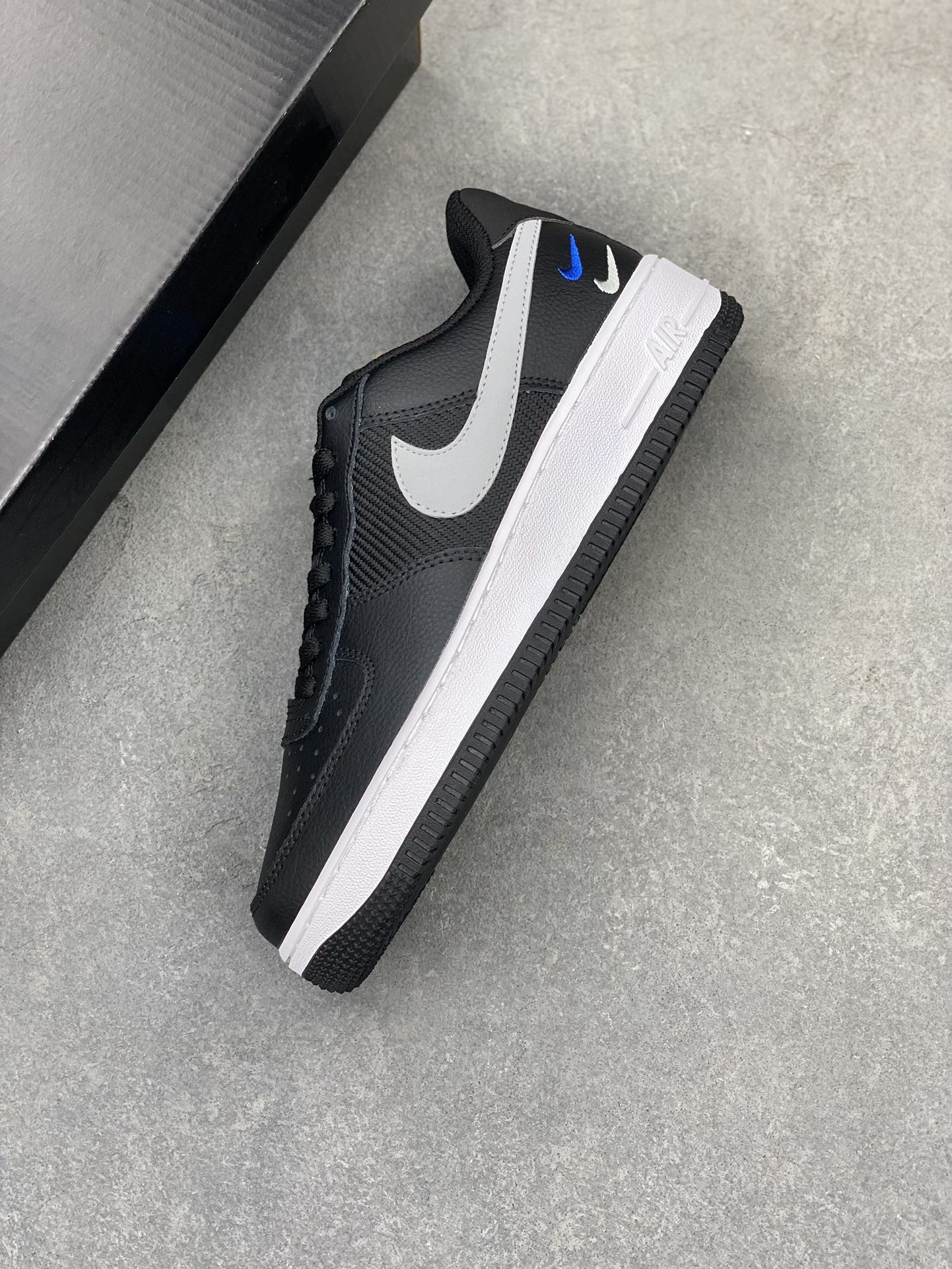 Nike Air Force 1 Low Black/Silver - Premium Leather, Comfort Cushioning 8 i1720812493 6911 4