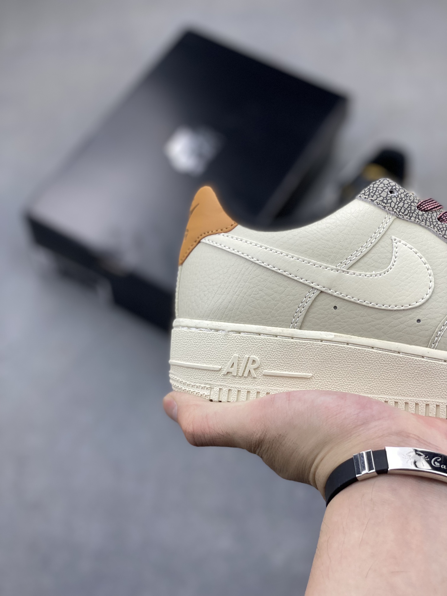 Nike Air Force 1 Low Cut Leather Sneakers - Clean Detailing, Perfect Fit 6 i1720812561 3483 3