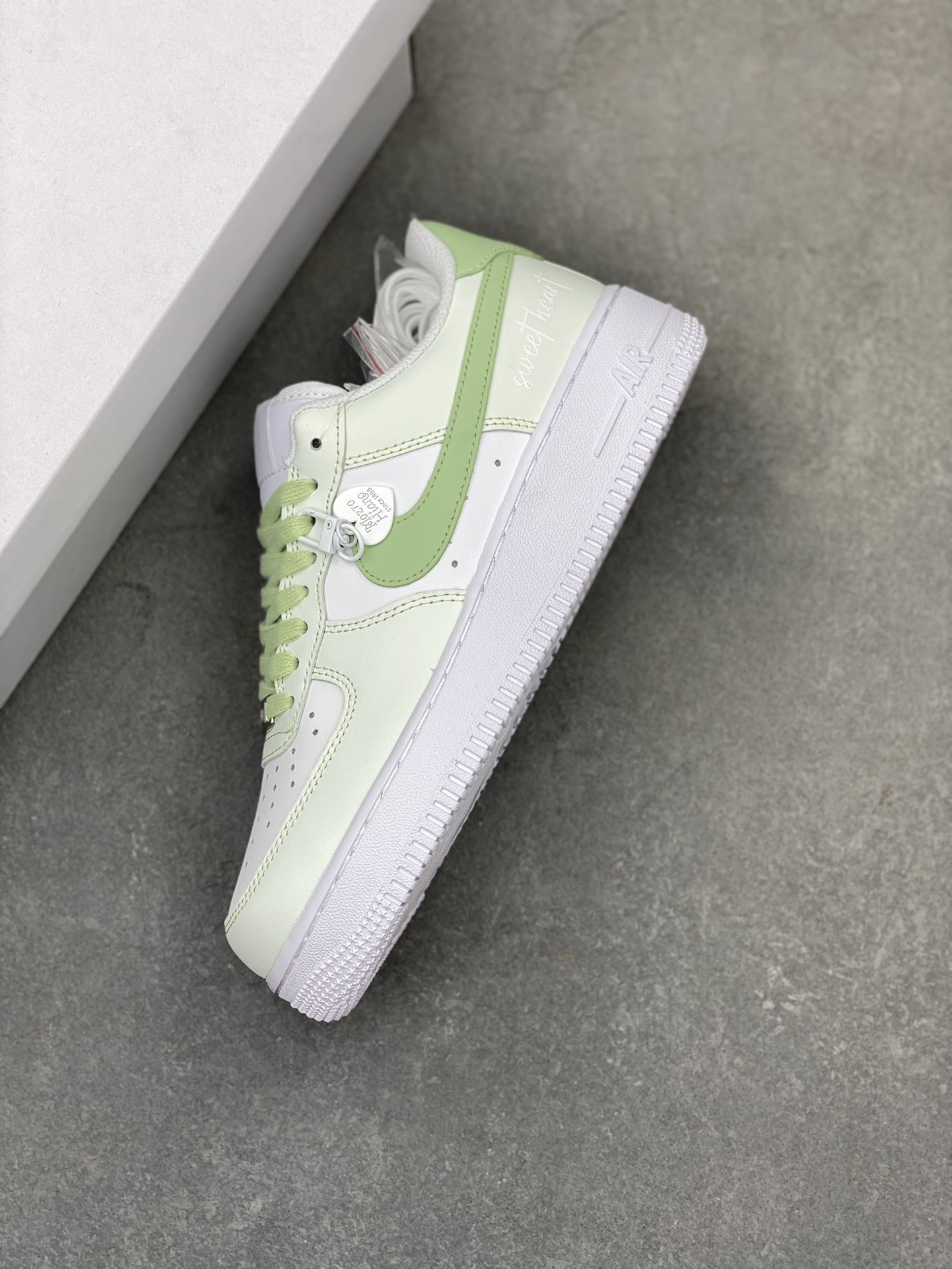 Nike Air Force 1 Low '07 'Sweet Heart' Custom Sneakers - Green Apple 8 i1720890777 1752 0