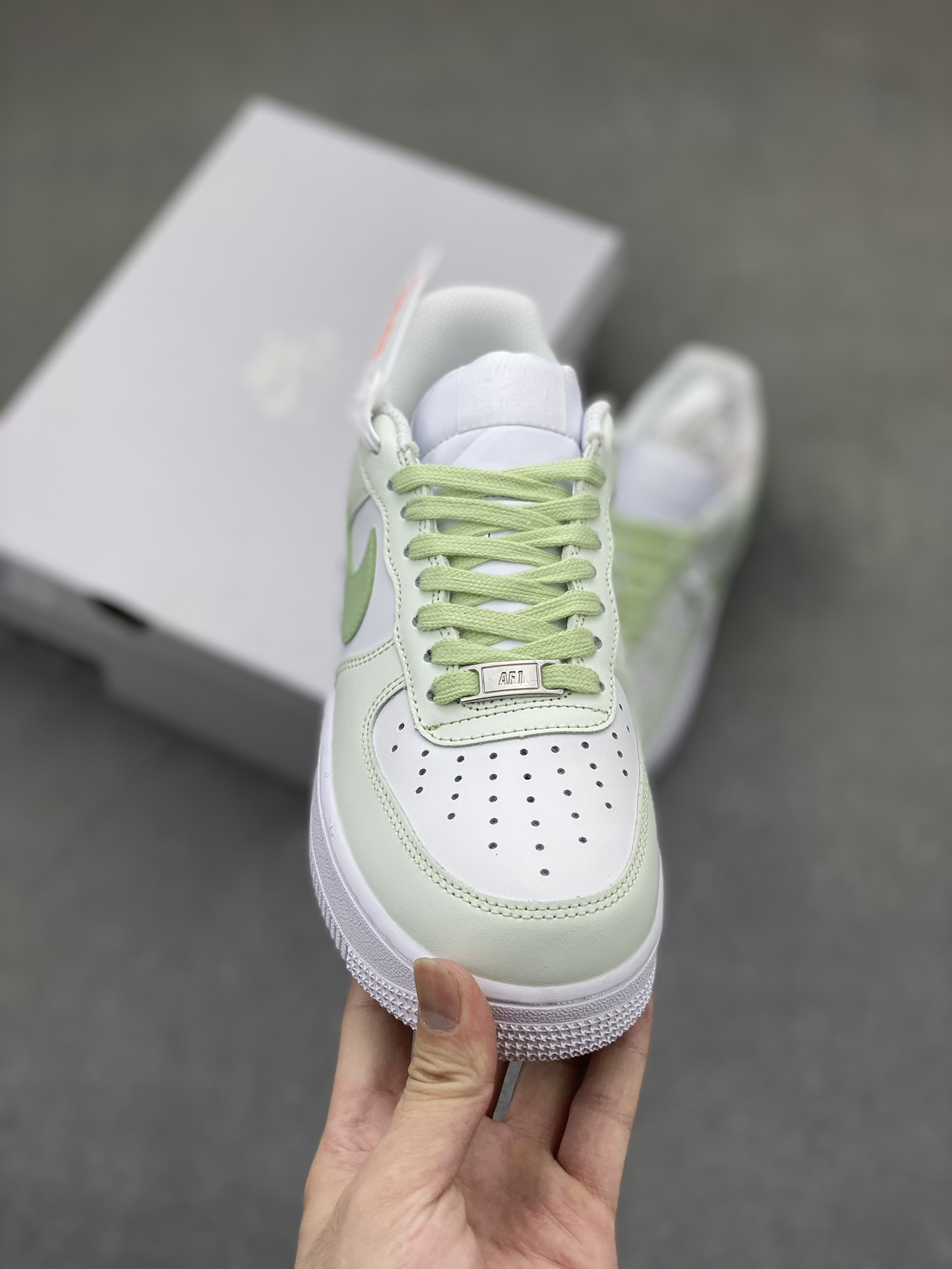 Nike Air Force 1 Low '07 'Sweet Heart' Custom Sneakers - Green Apple 3 i1720890777 2720 7