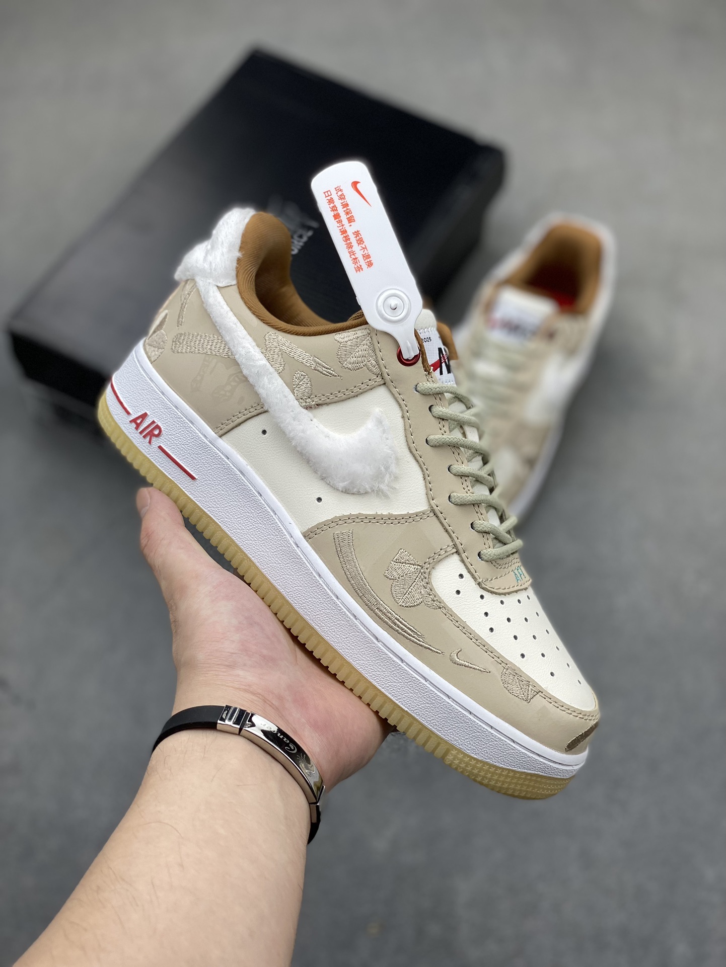 Nike Air Force 1 '07 Low Sneakers - Premium Comfort and Stylish Design 2 i1720891624 354 6