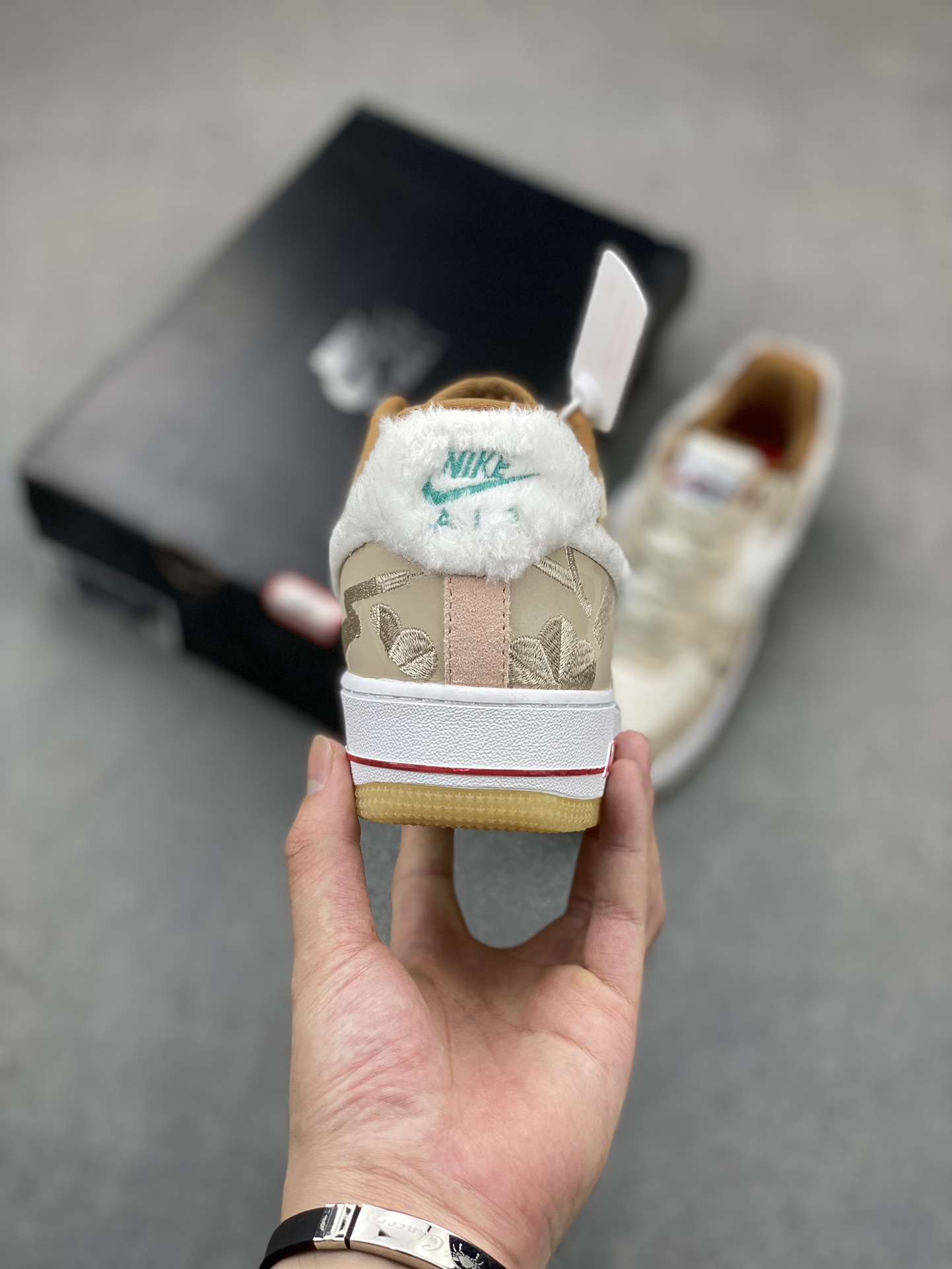 Nike Air Force 1 '07 Low Sneakers - Premium Comfort and Stylish Design 5 i1720891624 6895 3