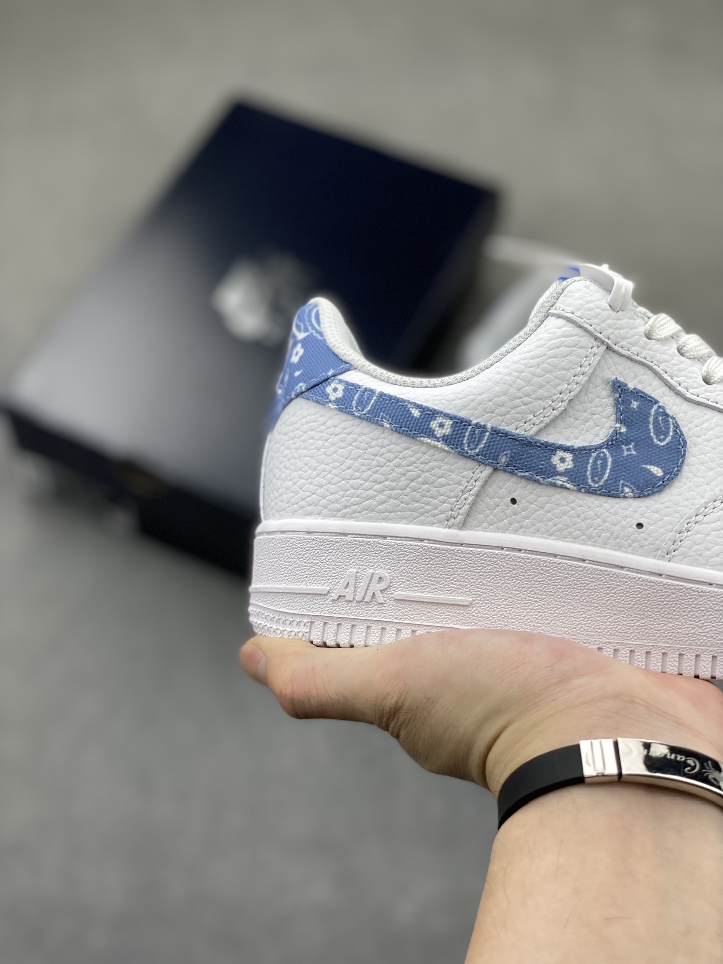 Nike Air Force 1 '07 Low White Paisley Casual Shoes DH4406-100 6 i1720891986 2153 3