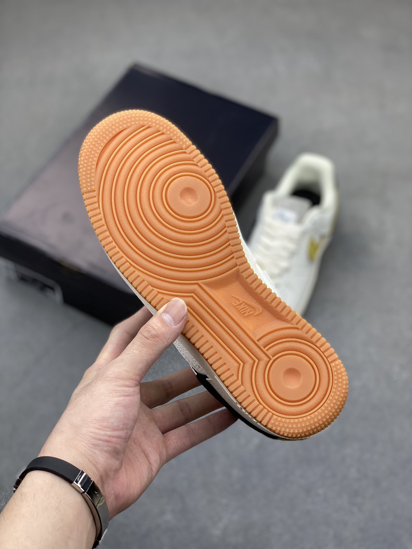 Nike Air Force 1 '07 Low Sneakers - Timeless Style & Ultimate Comfort 7 i1720892092 7867 5