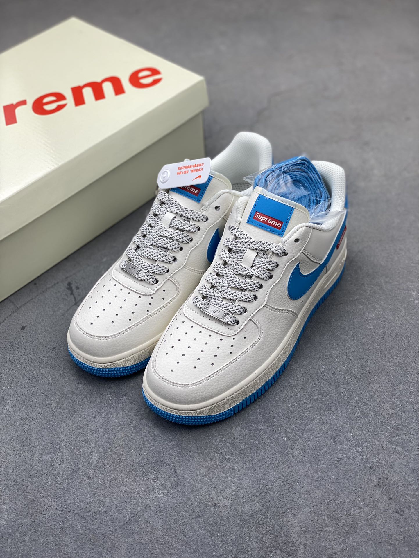 Nike Air Force 1 '07 Low Supreme Collab Lake Blue Limited Edition 9 i1720984907 8465 6