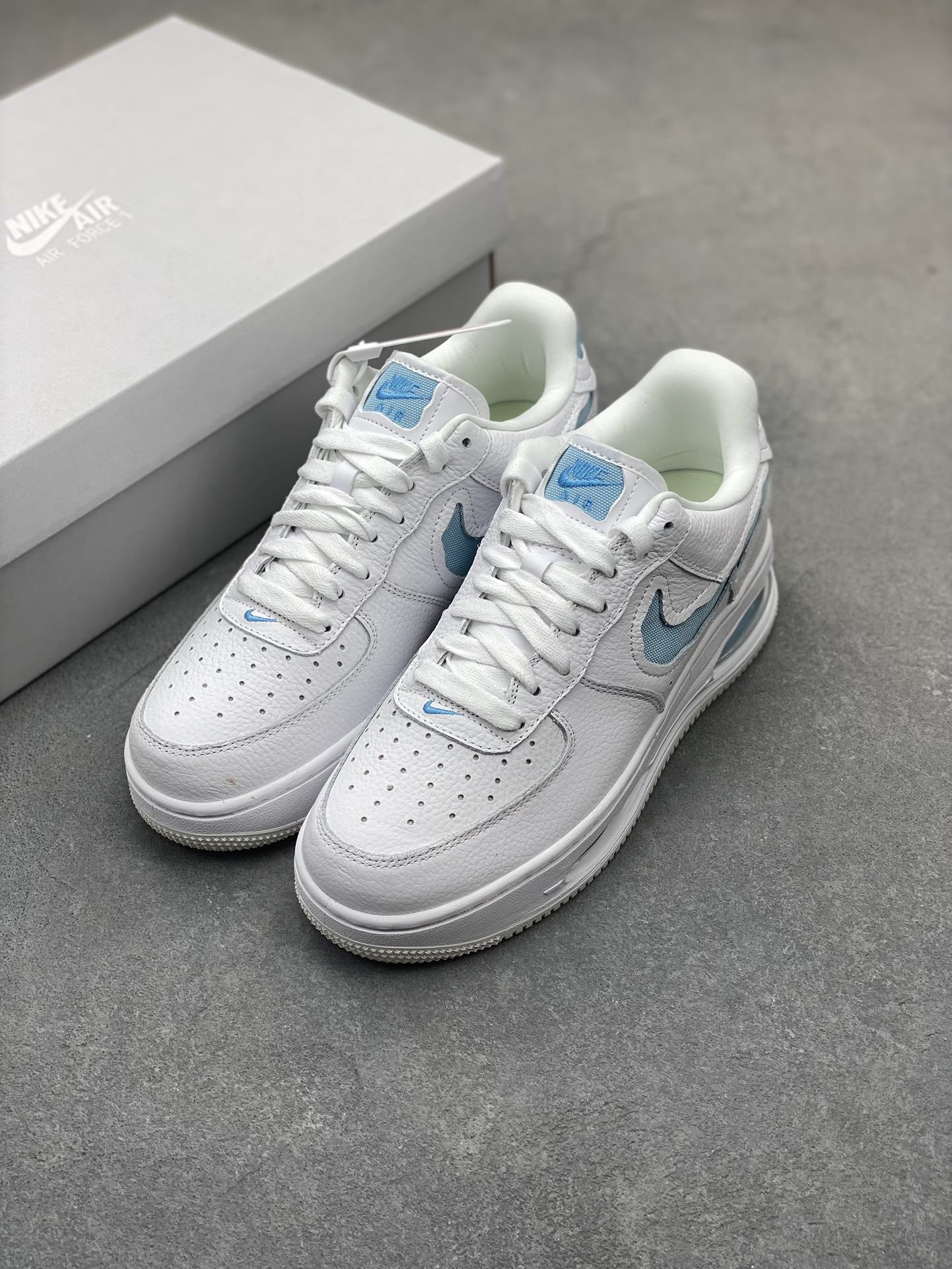 Nike Air Force 1 Low White Blue Cushioned Sneakers - Stylish & Comfortable 9 i1720984970 3 3