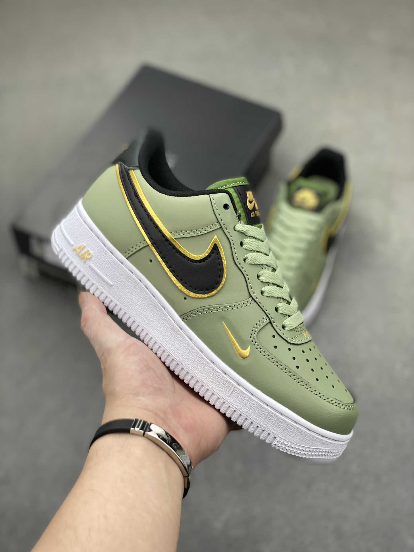 Nike Air Force 1 Low Olive Green: Pristine Craftsmanship & Comfort 2 i1720985299 2572 2