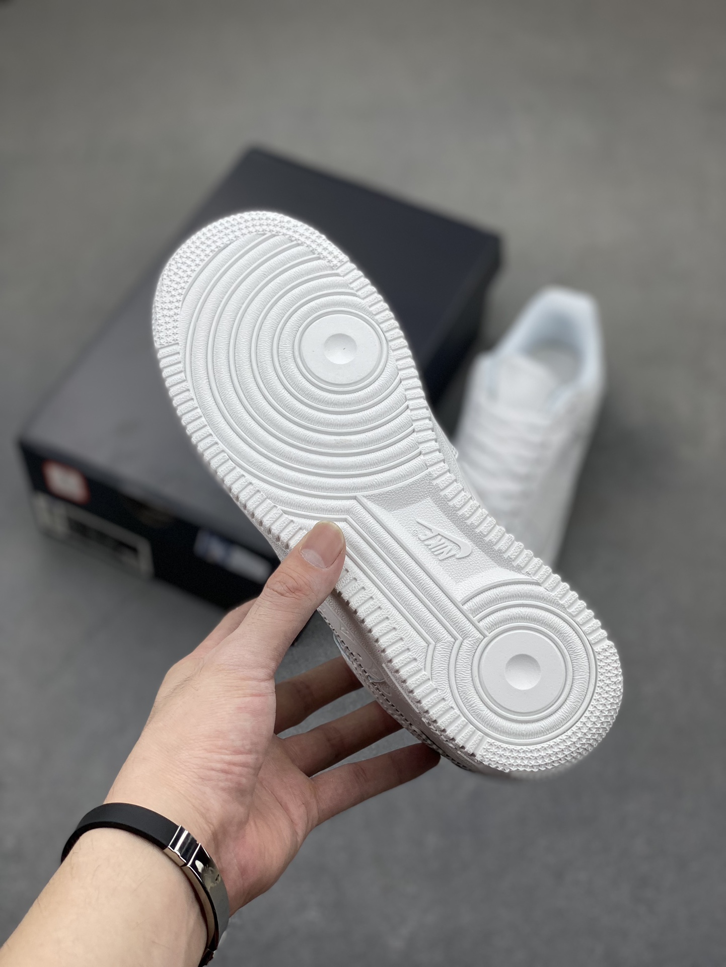 Nike Air Force 1 Low White Leather with Monogram Detail - Premium Quality 7 i1720985531 2771 1