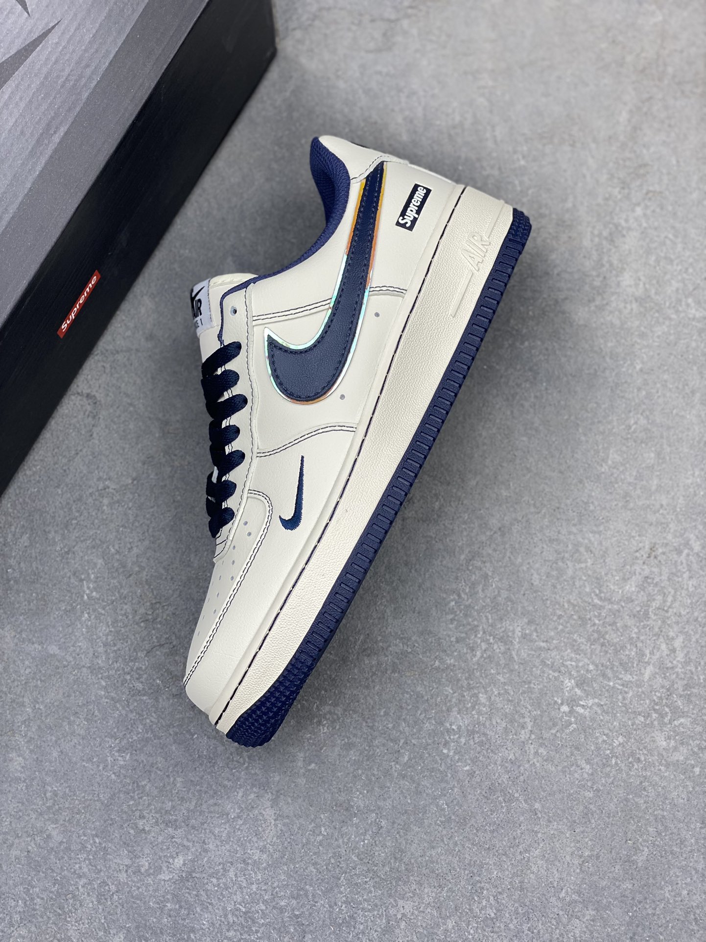 Nike Air Force 1 '07 Low Supreme White Blue Silver Casual Sneakers 8 i1721239781 3882 5