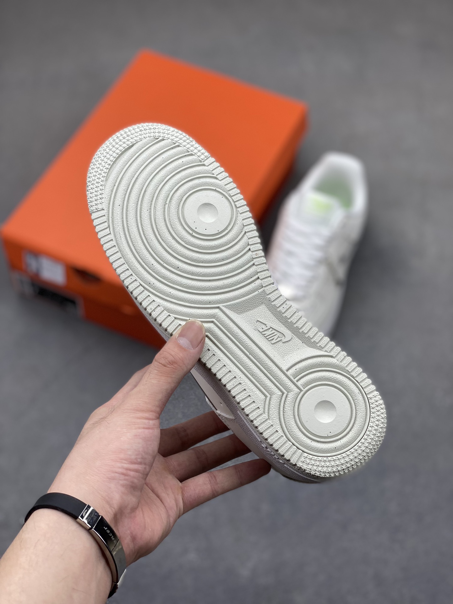 Nike Air Force 1 '07 Low White Silver Casual Sneakers FN8540-100 7 i1721239874 7593 7