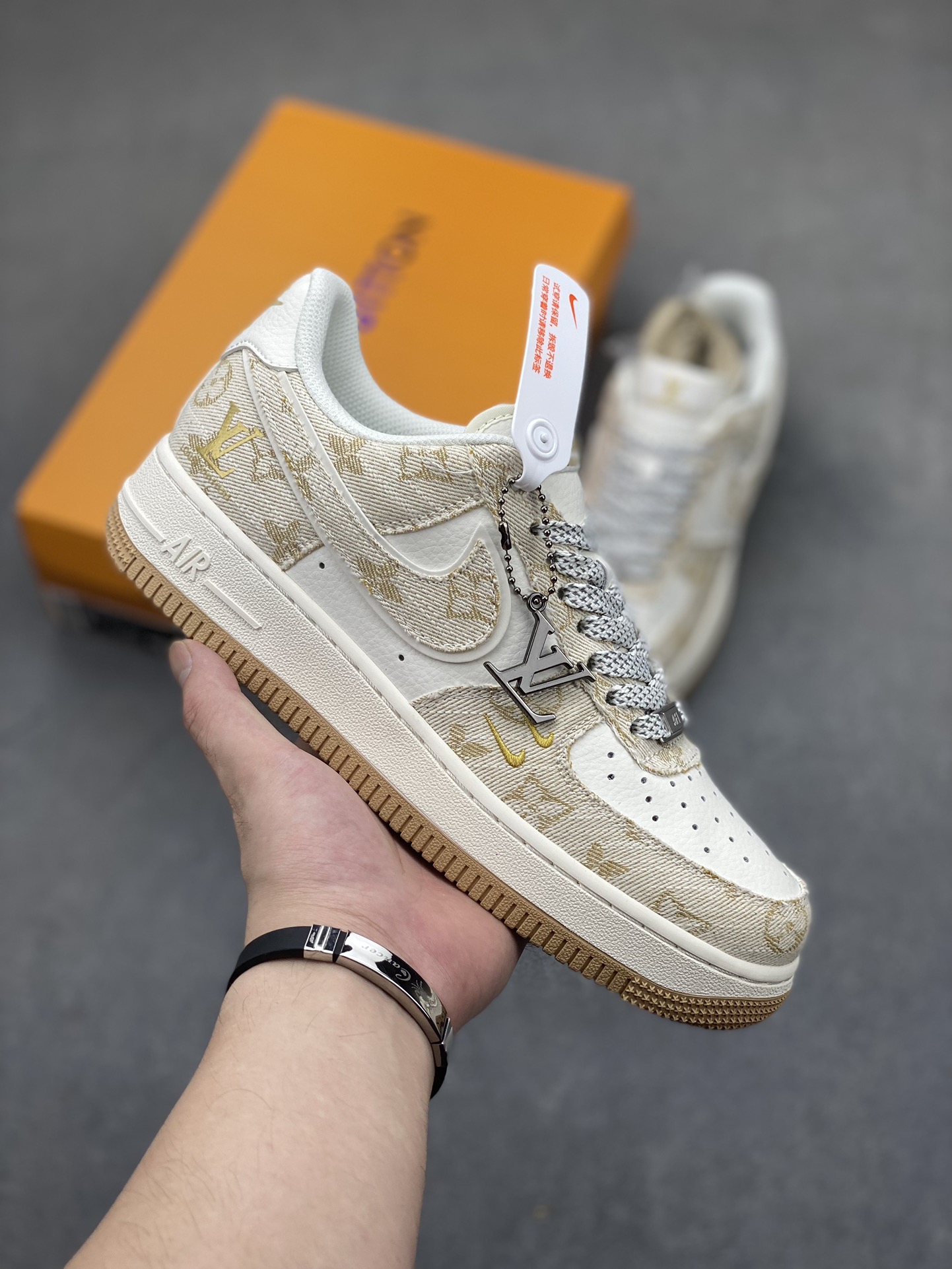 Nike Air Force 1 '07 Low Louis Vuitton Collab Khaki Sneaker - Limited Edition 2 i1721330735 4688 3