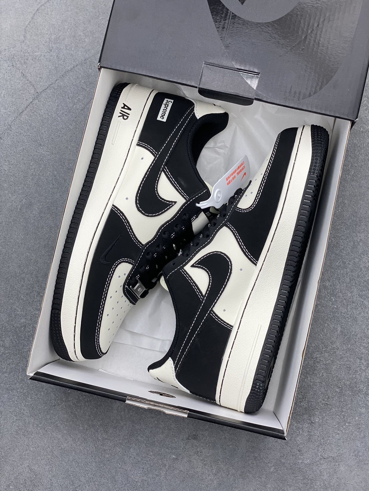Nike Air Force 1 '07 Low Supreme Sneakers - Black/Sail 10 i1721588413 6330 3