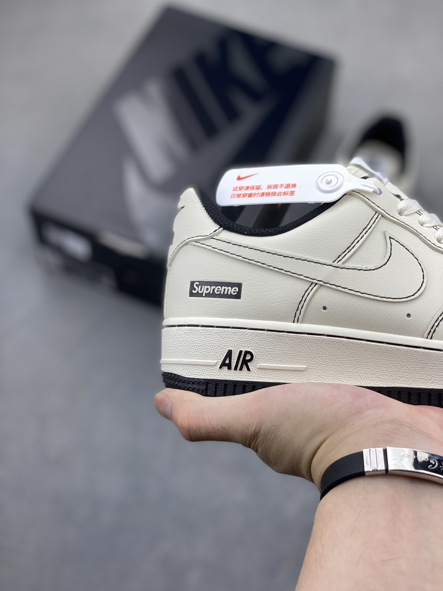 Nike Air Force 1 '07 Low Supreme Casual Sneakers 6 i1721588441 753 8