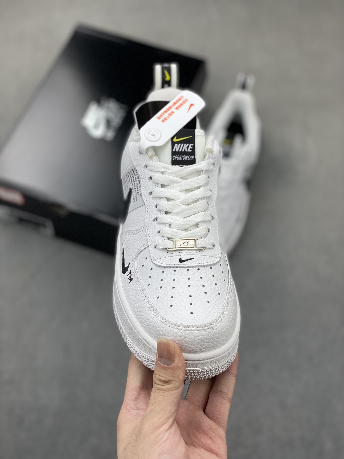 Nike Air Force 1 '07: Low-Top Casual Sneakers - Style & Comfort Combined 3 i1721588882 9374 5