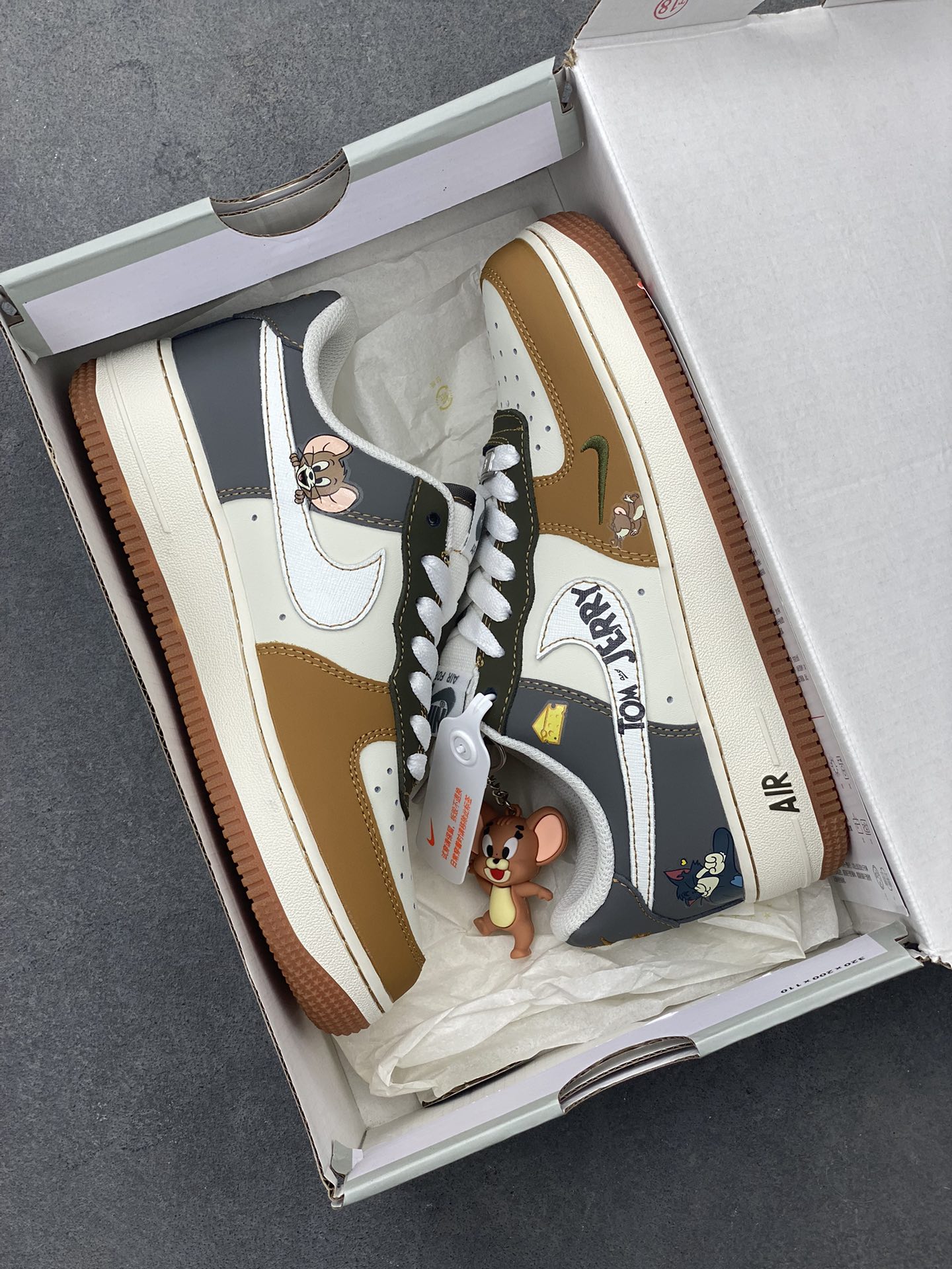 Nike Air Force 1 '07 Low Tom and Jerry Custom Sneakers 10 i1721842129 7475 6