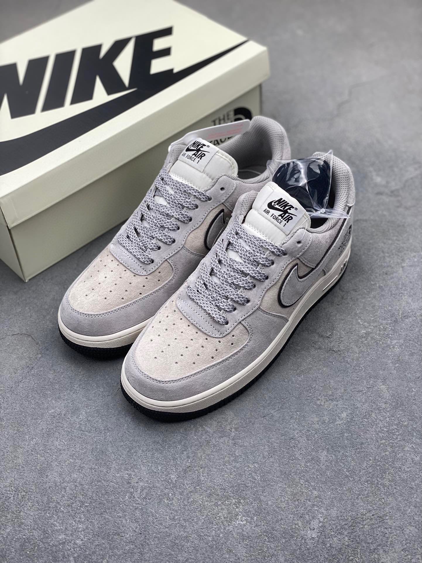 Nike Air Force 1 '07 Low The North Face Sneakers - Gray/Black 9 i1722025562 9766 0