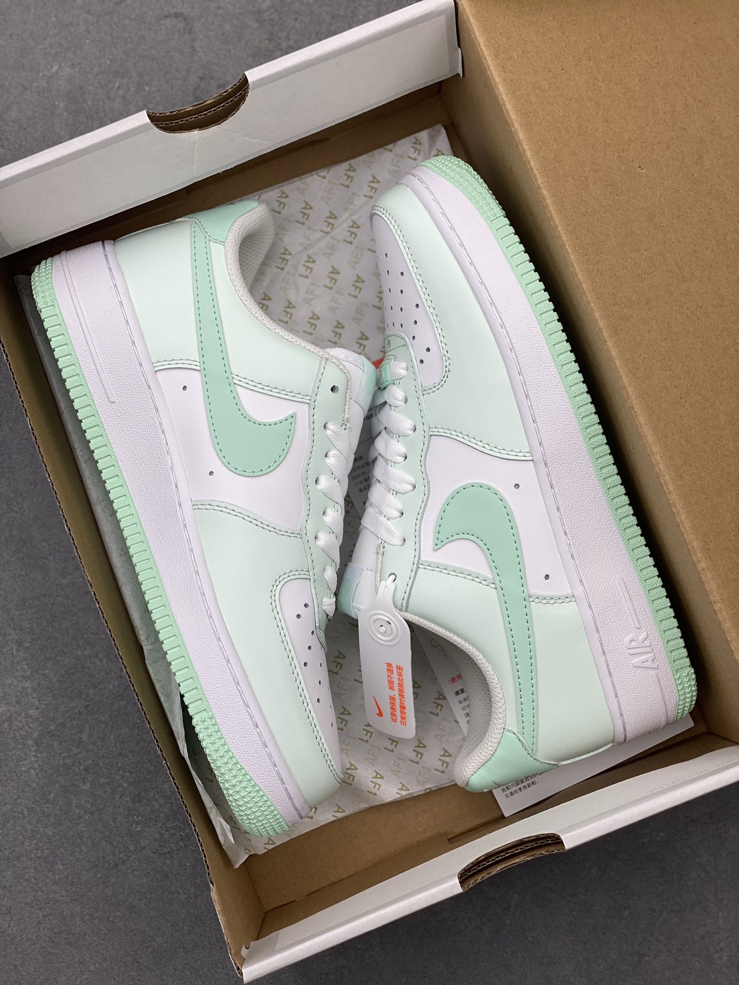 Nike Air Force 1 Low Tiffany & Co. White/Green Sneakers - Style FZ4123-394 10 i1722107362 6710 6