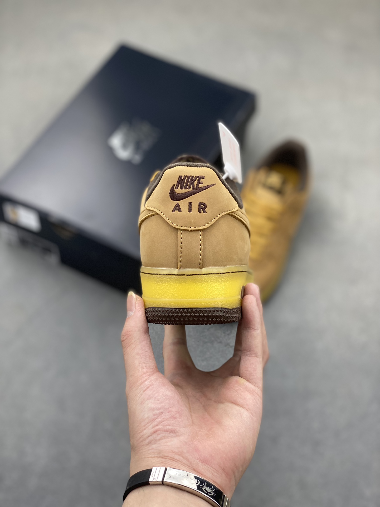 Nike Air Force 1 Low Wheat Gold Casual Shoes DC7504-700 5 i1722107450 8254 2