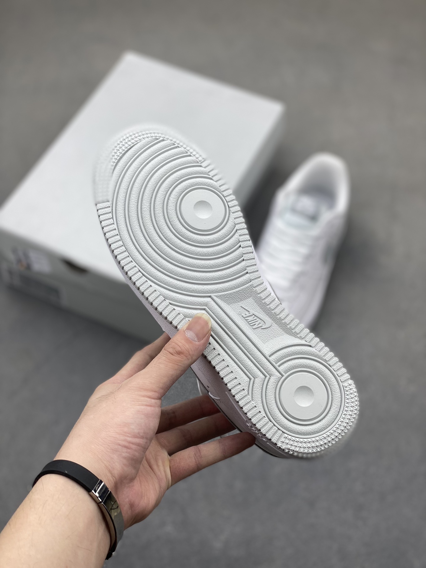 Nike Air Force 1 Low White/Grey Casual Sneakers DC2911-100 7 i1722107486 3394 2