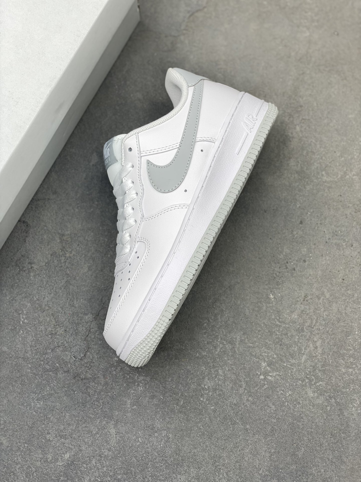 Nike Air Force 1 Low White/Grey Casual Sneakers DC2911-100 8 i1722107486 4491 3