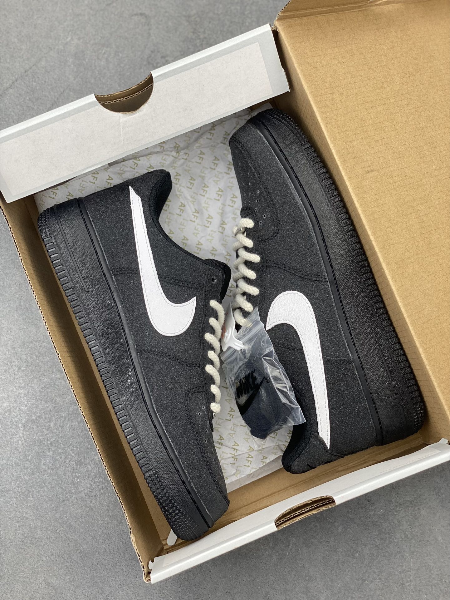 Nike Air Force 1 Low Black White Casual Sneakers DD8959-001 10 i1722107523 898 7
