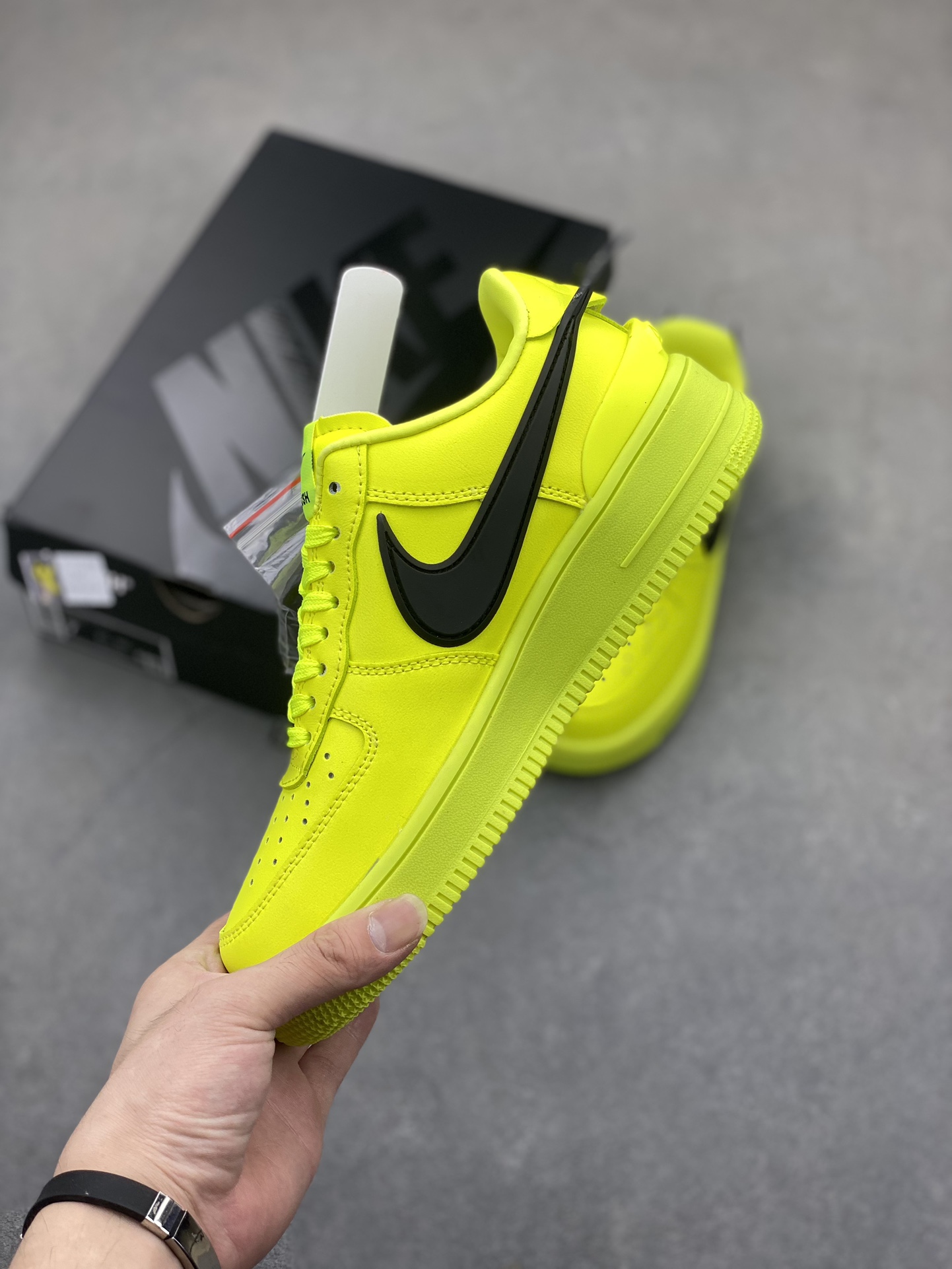 Nike Air Force 1 Low DV3464-019 - Low-Top Sneakers in Neon Yellow and Black 4 i1722107639 4144 6