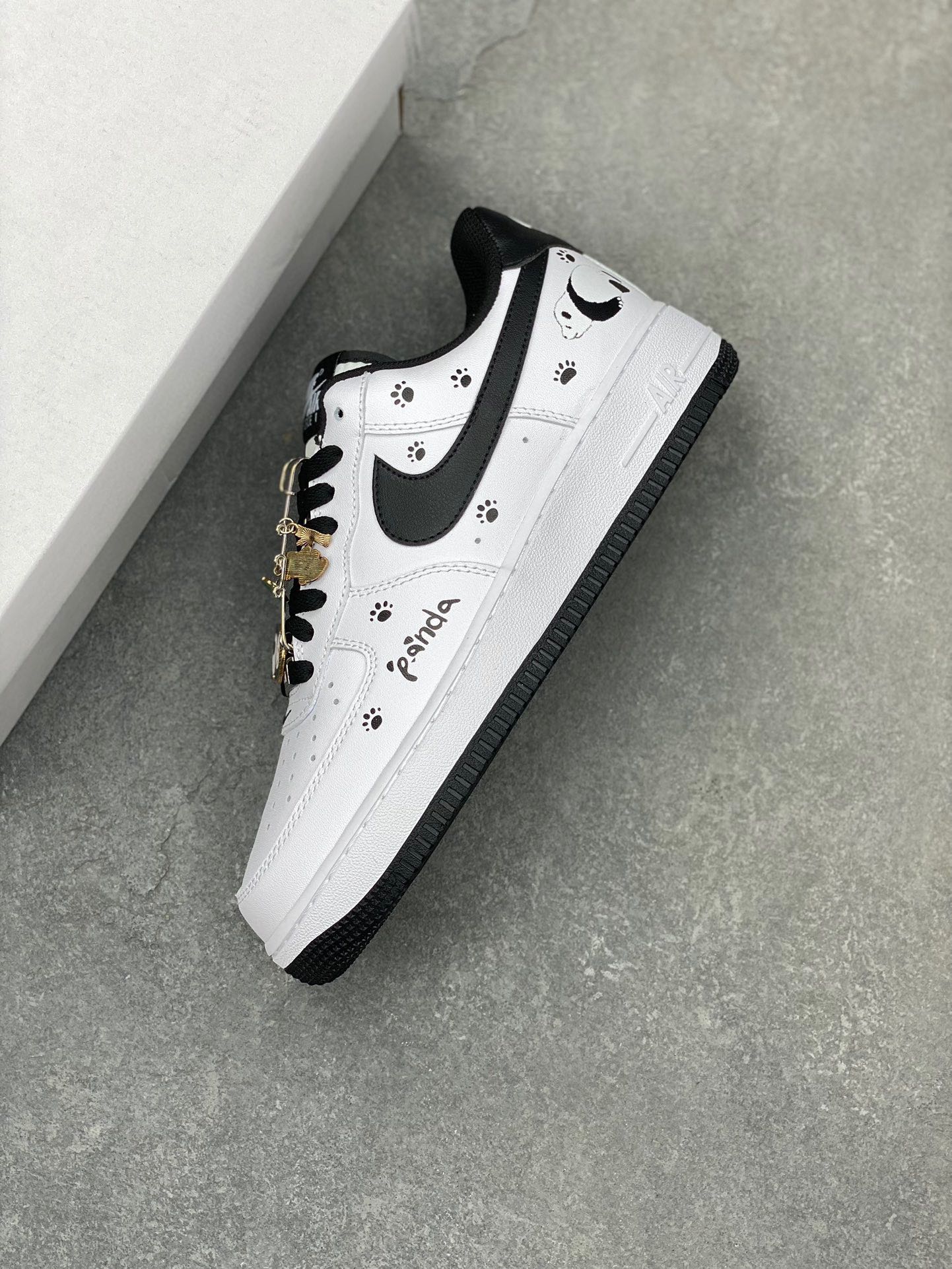 Nike Air Force 1 '07 Low Panda Custom Sneakers - Limited Edition 8 i1722108264 4013 5