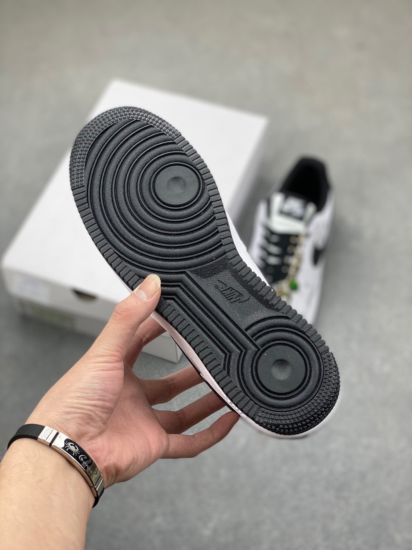 Nike Air Force 1 '07 Low Panda Custom Sneakers - Limited Edition 7 i1722108264 4289 0