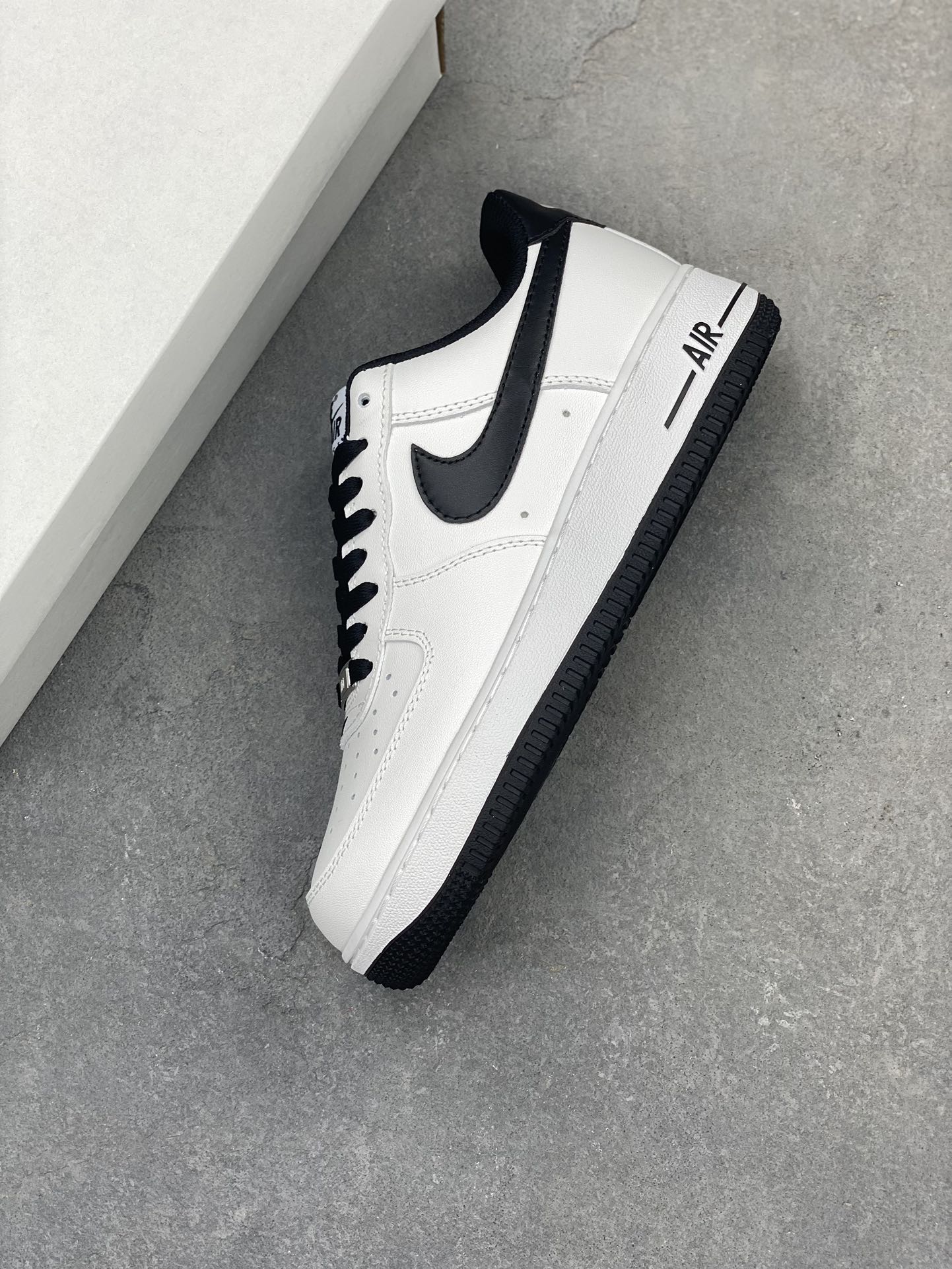 Nike Air Force 1 '07 Low White Black Casual Shoes - DH7561-102 8 i1722108350 7954 2