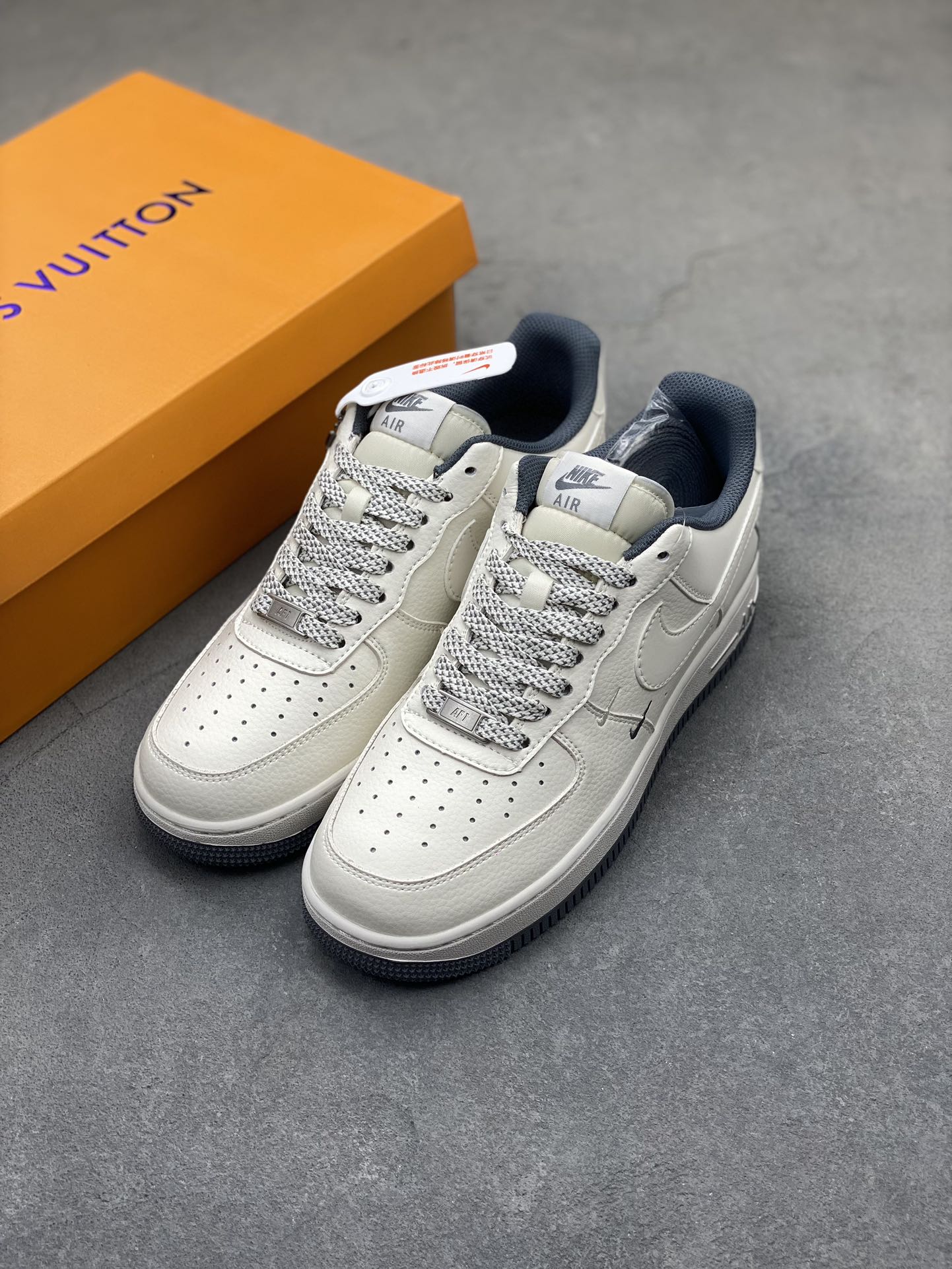 Nike Air Force 1 Low '07 Louis Vuitton Collab - Cream/Gray, Limited Edition 9 i1722365280 5567 6