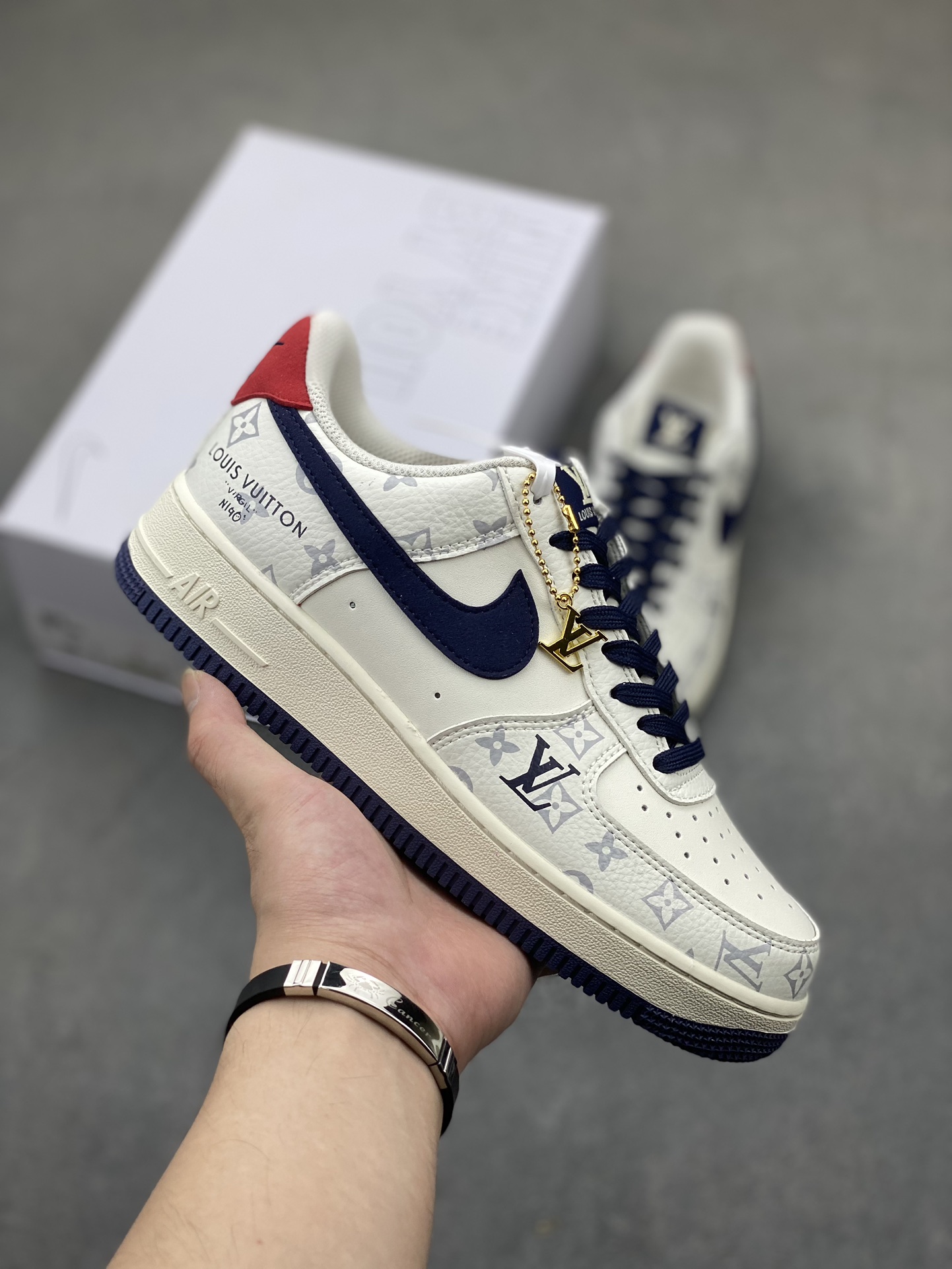 Nike Air Force 1 Low Louis Vuitton Custom Sneakers - Limited Edition 2 i1722365618 8584 3
