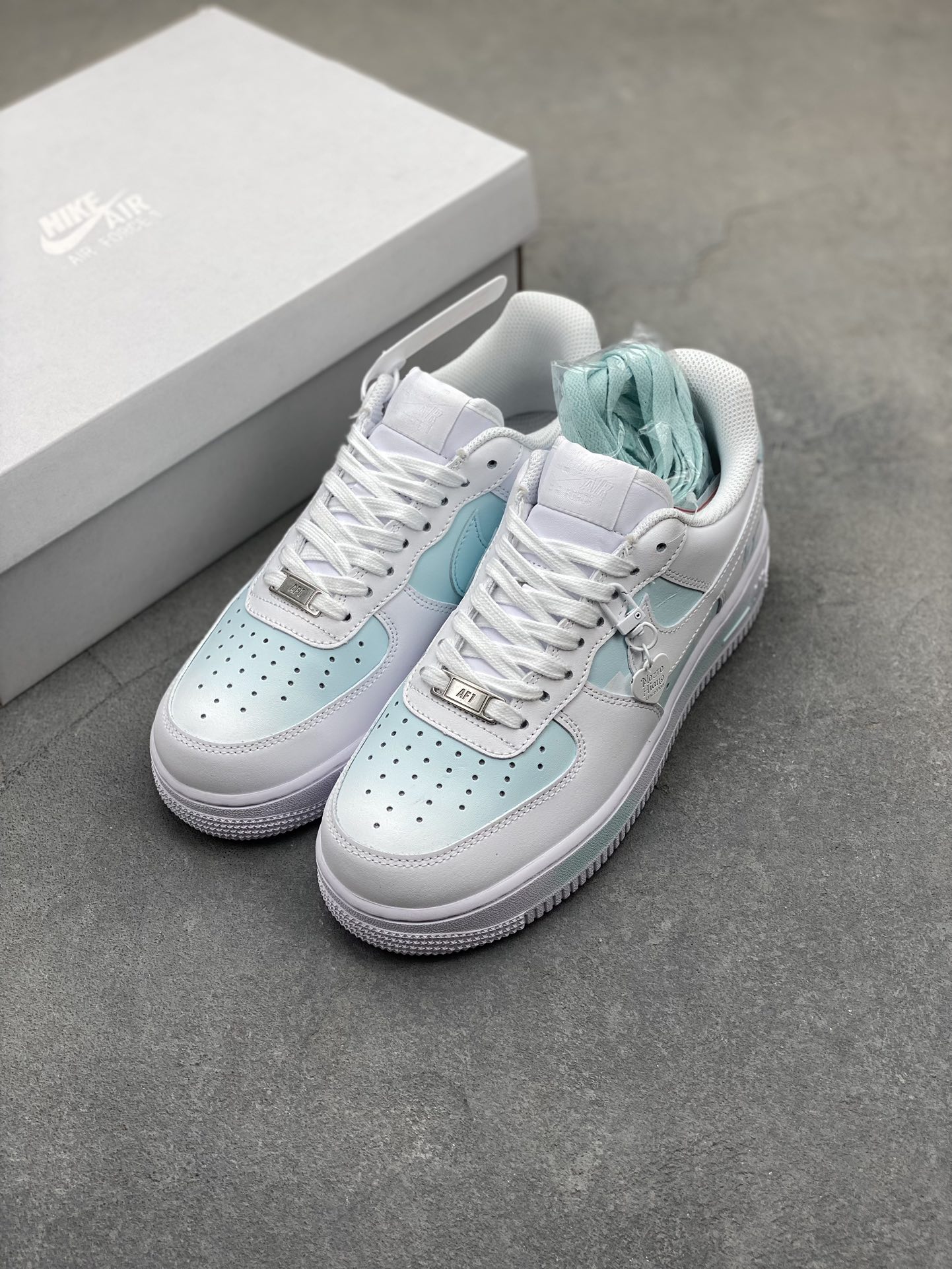 Nike Air Force 1 Low White/Aurora Green Casual Sneakers CW2288-111 9 i1722365791 8267 1