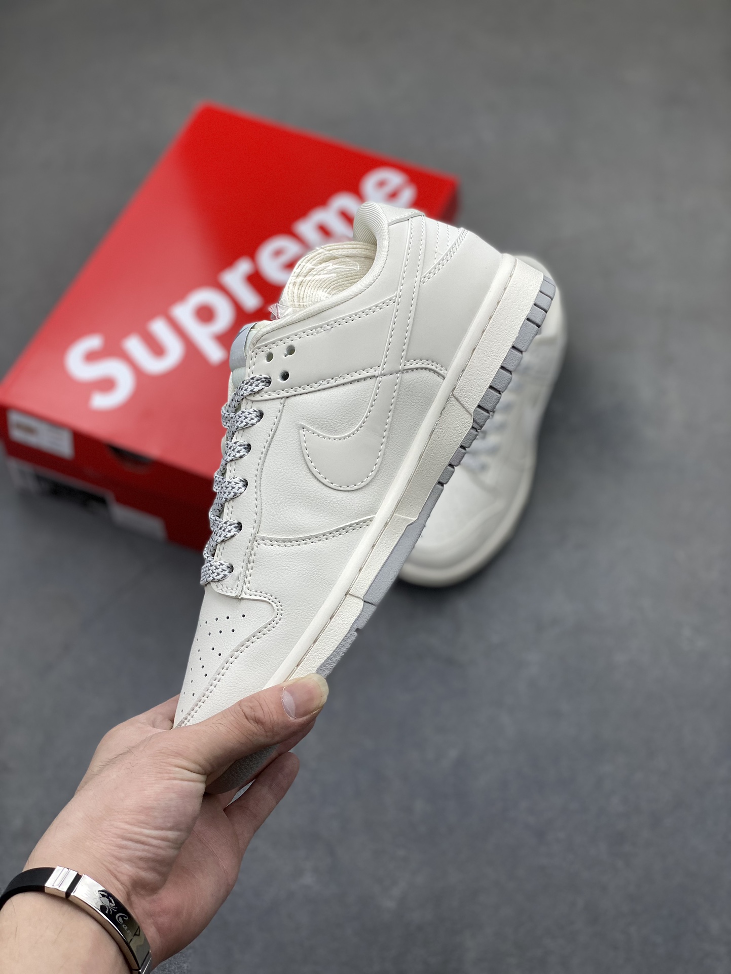 Nike SB Dunk Low Supreme Collaboration Classic Gray Low-Top Sneakers 4 i1722457711 8776 0