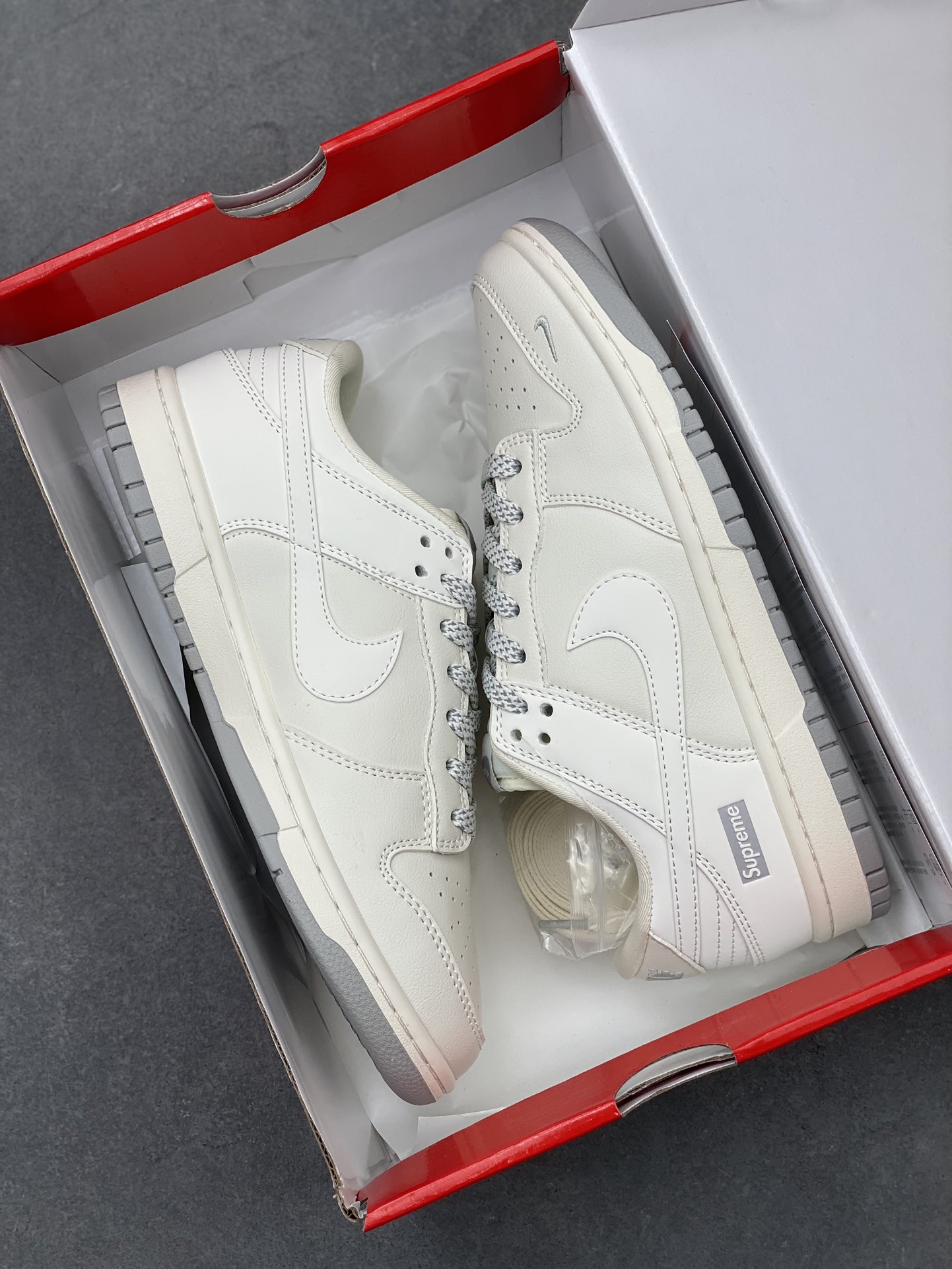 Nike SB Dunk Low Supreme Collaboration Classic Gray Low-Top Sneakers 10 i1722457712 8050 6