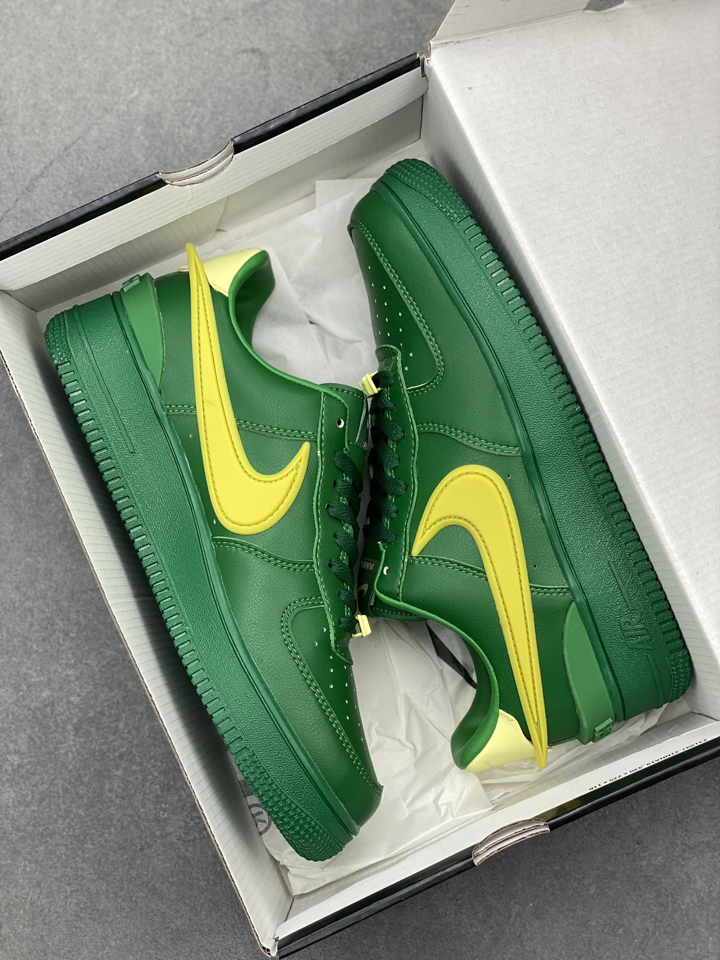 AMBUSH x Nike Air Force 1 Low SP Phantom Green Sneakers 10 i1722457793 9525 6