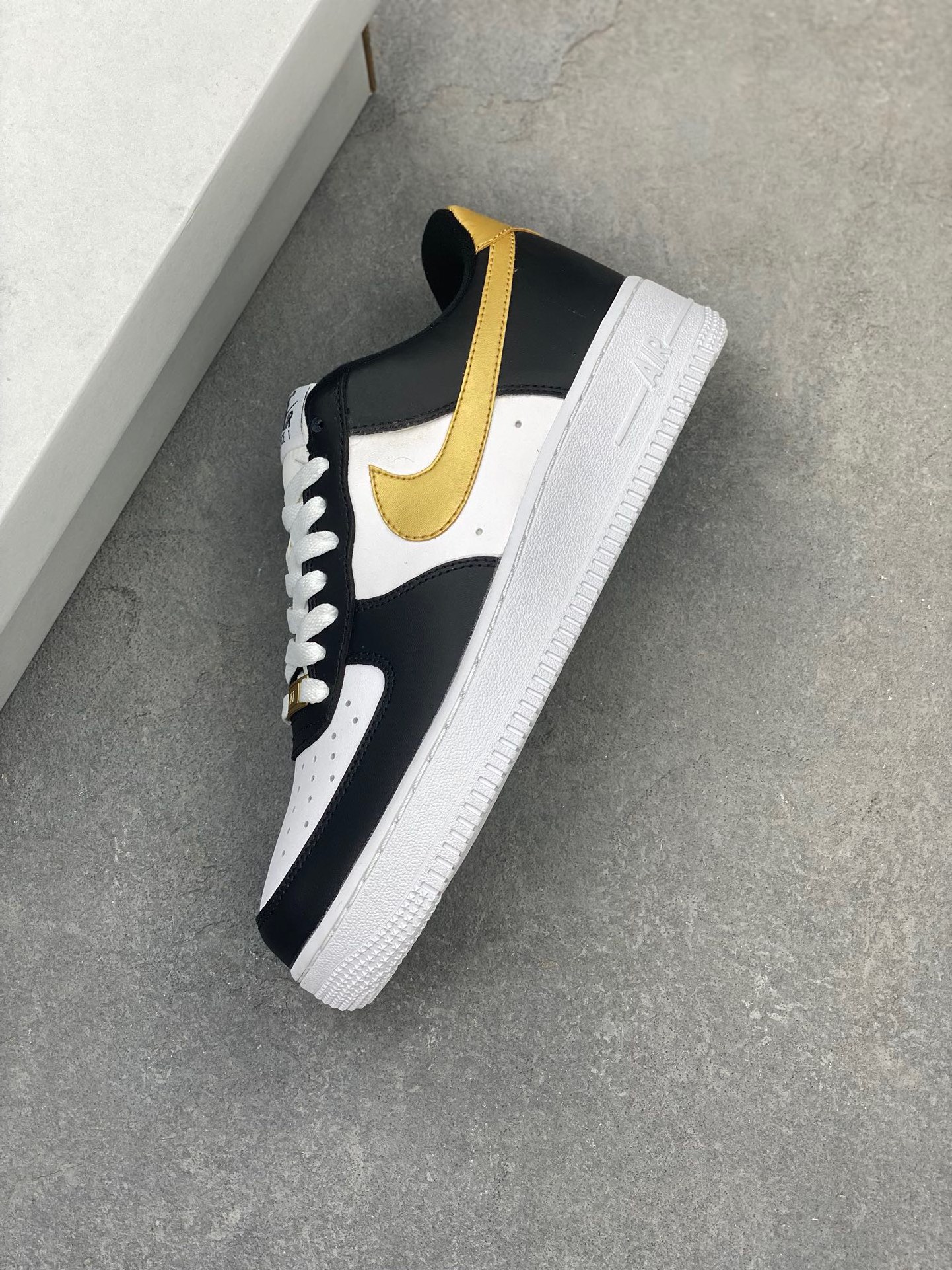 Nike Air Force 1 Low White Black Gold CZ9189-001, Modern Style and Comfort 8 i1722542116 9218 0