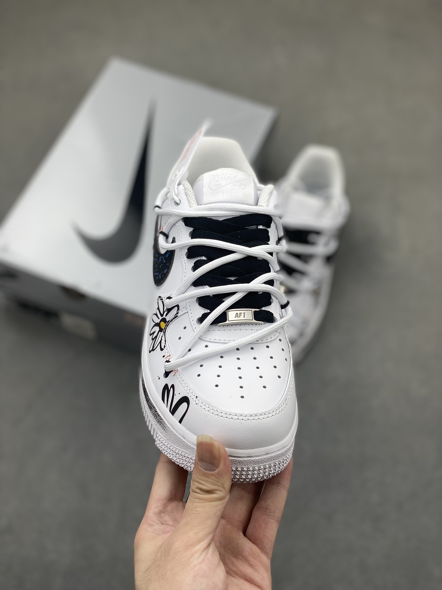 Nike Air Force 1 Low '07 Custom 'Daisy' Edition Casual Sneakers 3 i1722542203 8882 5