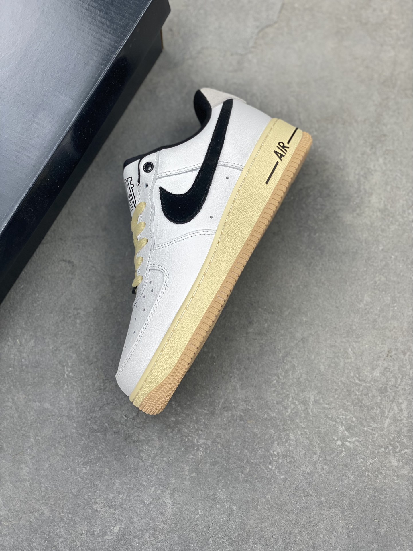 Nike Air Force 1 Low Retro Premium Sneakers DR0148-101 - All Sizes Available 8 i1722542509 1100 6