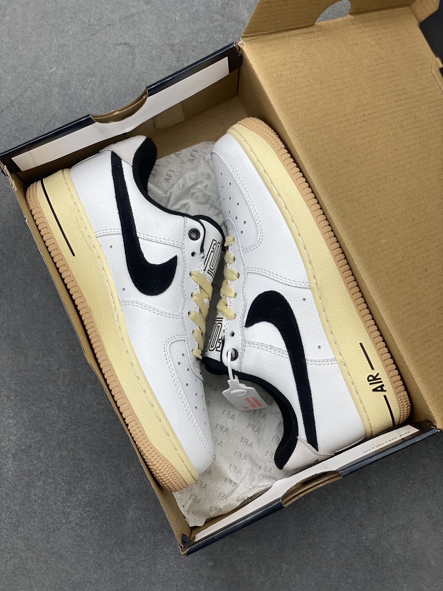 Nike Air Force 1 Low Retro Premium Sneakers DR0148-101 - All Sizes Available 10 i1722542509 4545 4