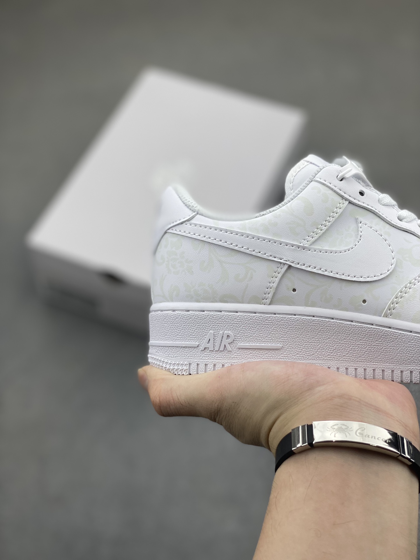 Nike Air Force 1 Low White Floral Casual Sneakers DD8959-100 6 i1722542615 3167 3