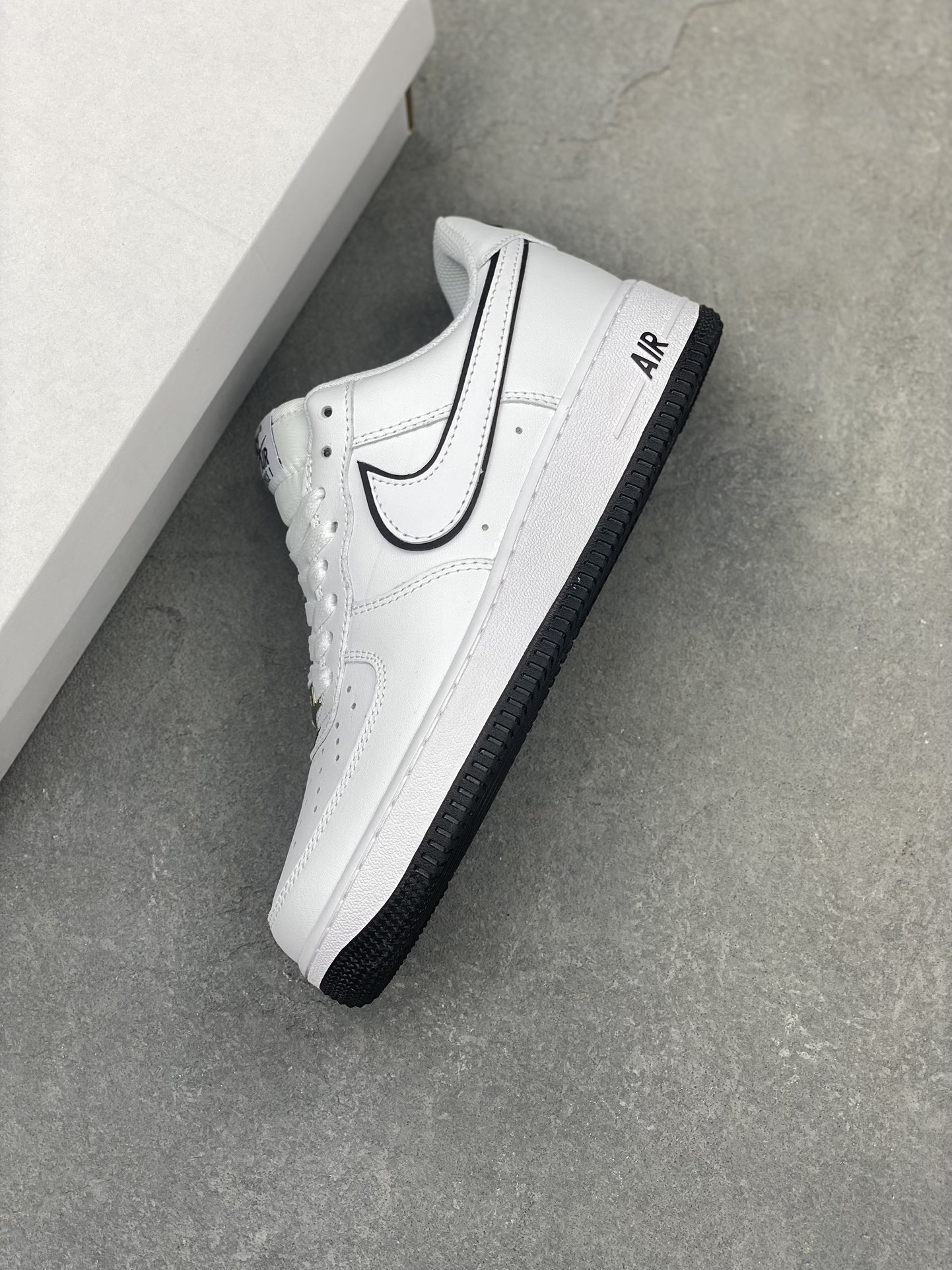 Nike Air Force 1 Low White/Black Casual Sneakers DV0788-103 8 i1722542646 7488 3