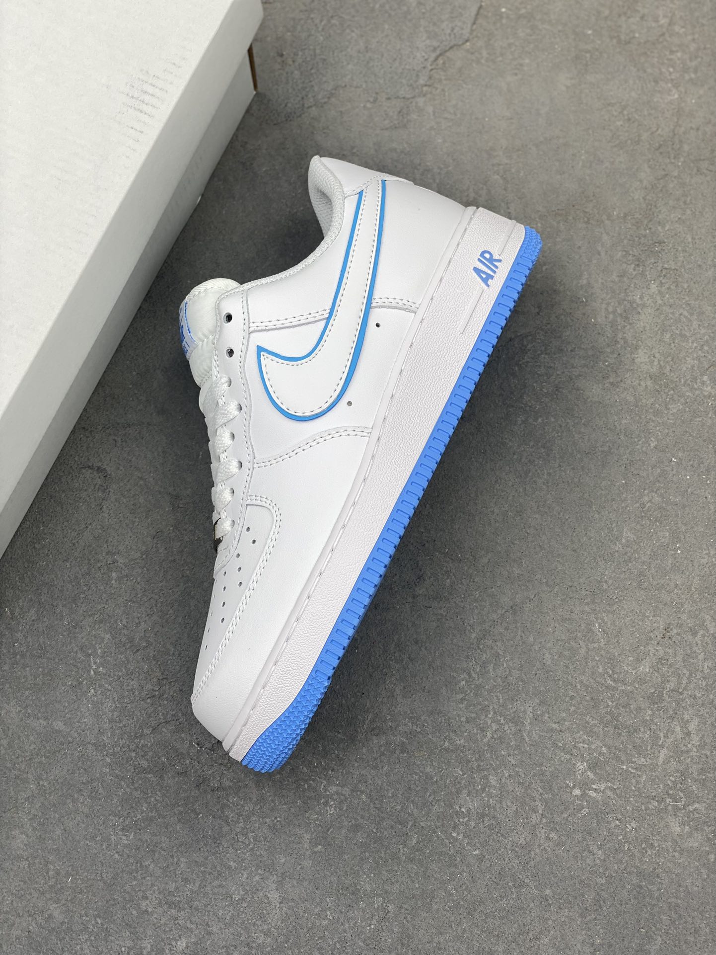 Nike Air Force 1 Low White Blue Casual Sneakers DV0788-101 8 i1722542707 7922 4