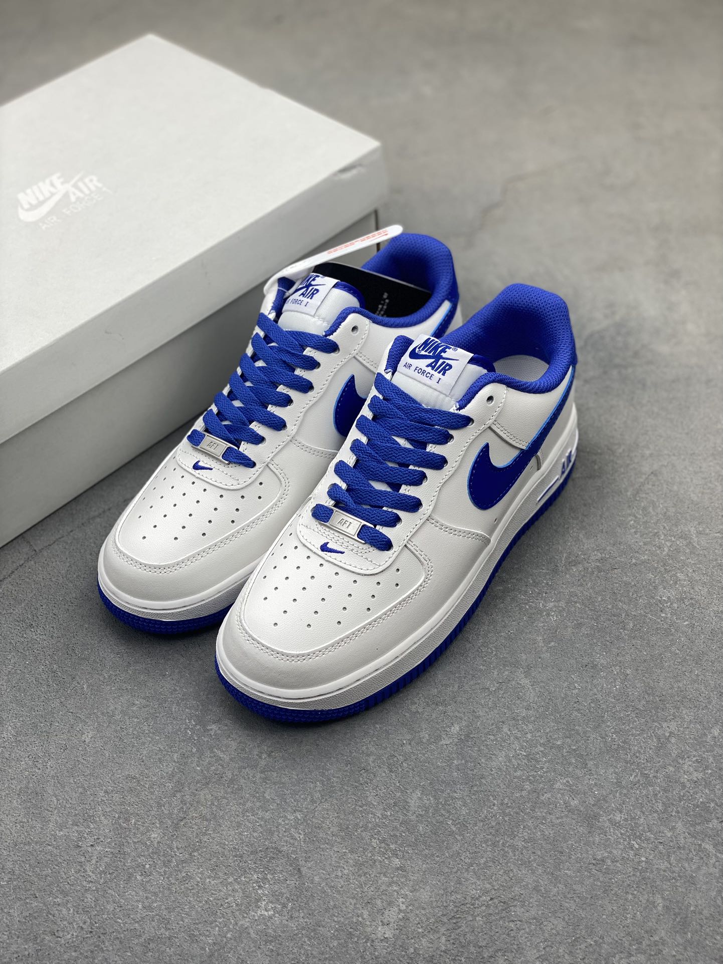 Nike Air Force 1 Low White Royal Blue Sneakers - Classic Style & Comfort 9 i1722542849 6397 4