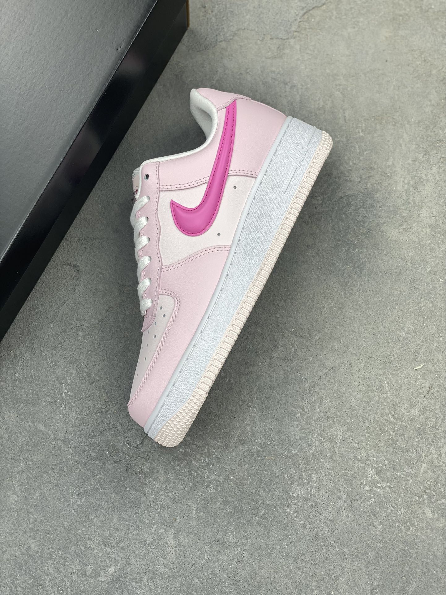 Nike Air Force 1 Low White Pink Cat Paw - Premium Comfort & Style 8 i1722624849 912 5